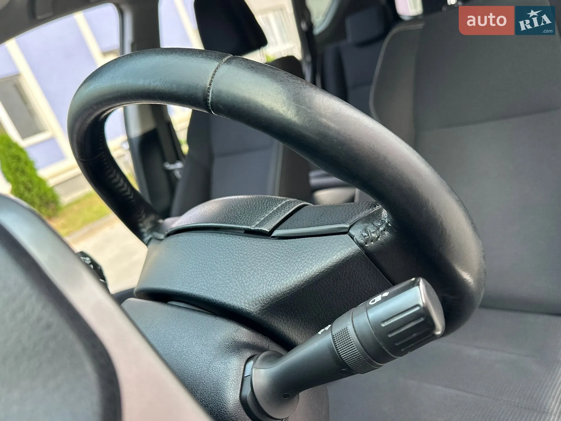 2017 Toyota RAV 4 - мініатюра 103