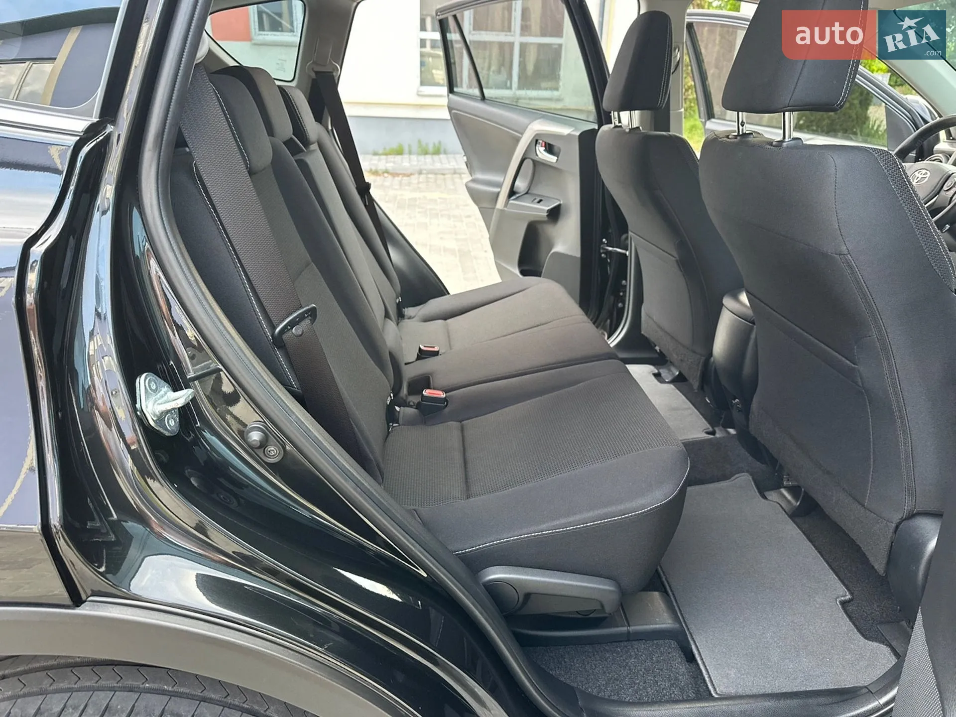 2017 Toyota RAV 4 - мініатюра 126