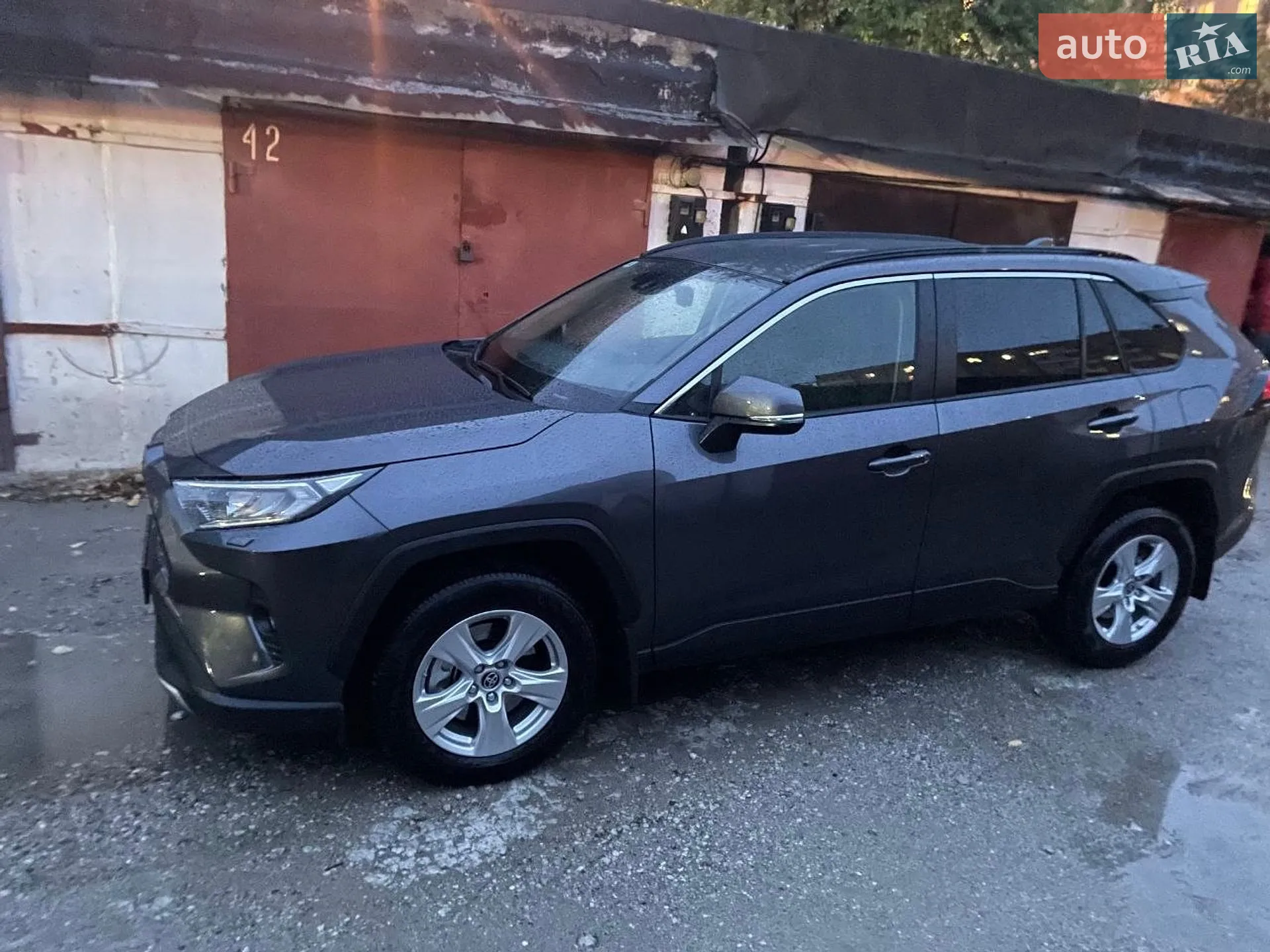 2021 Toyota RAV 4 - мініатюра 5