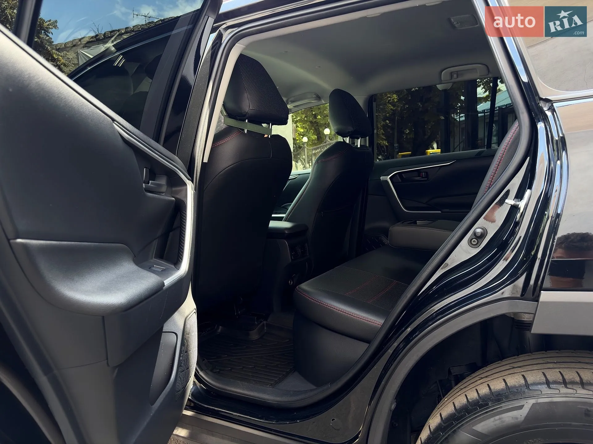 2019 Toyota RAV 4 - мініатюра 22