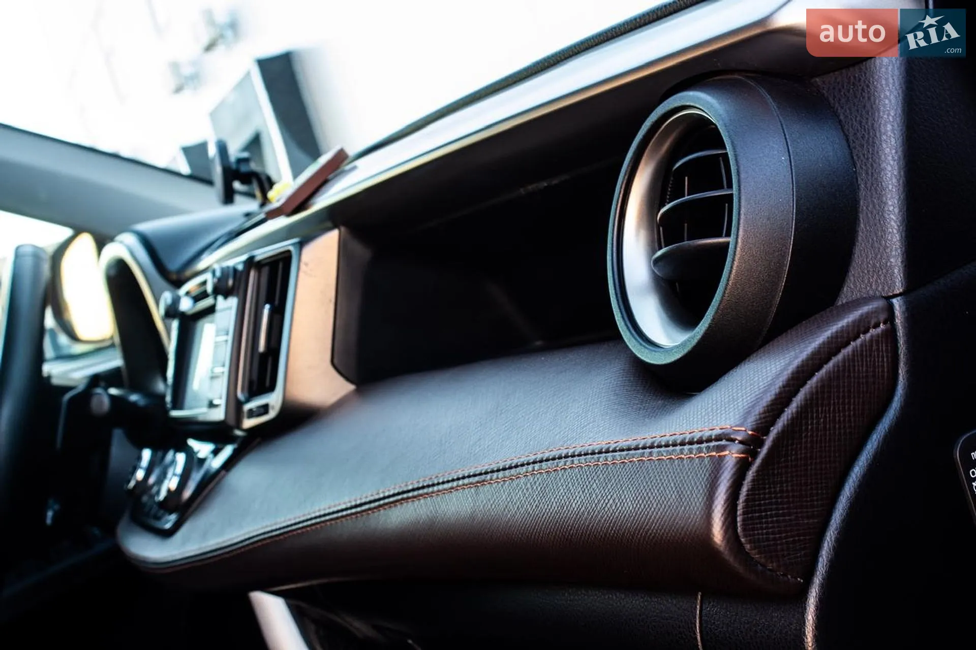 2014 Toyota RAV 4 - мініатюра 37