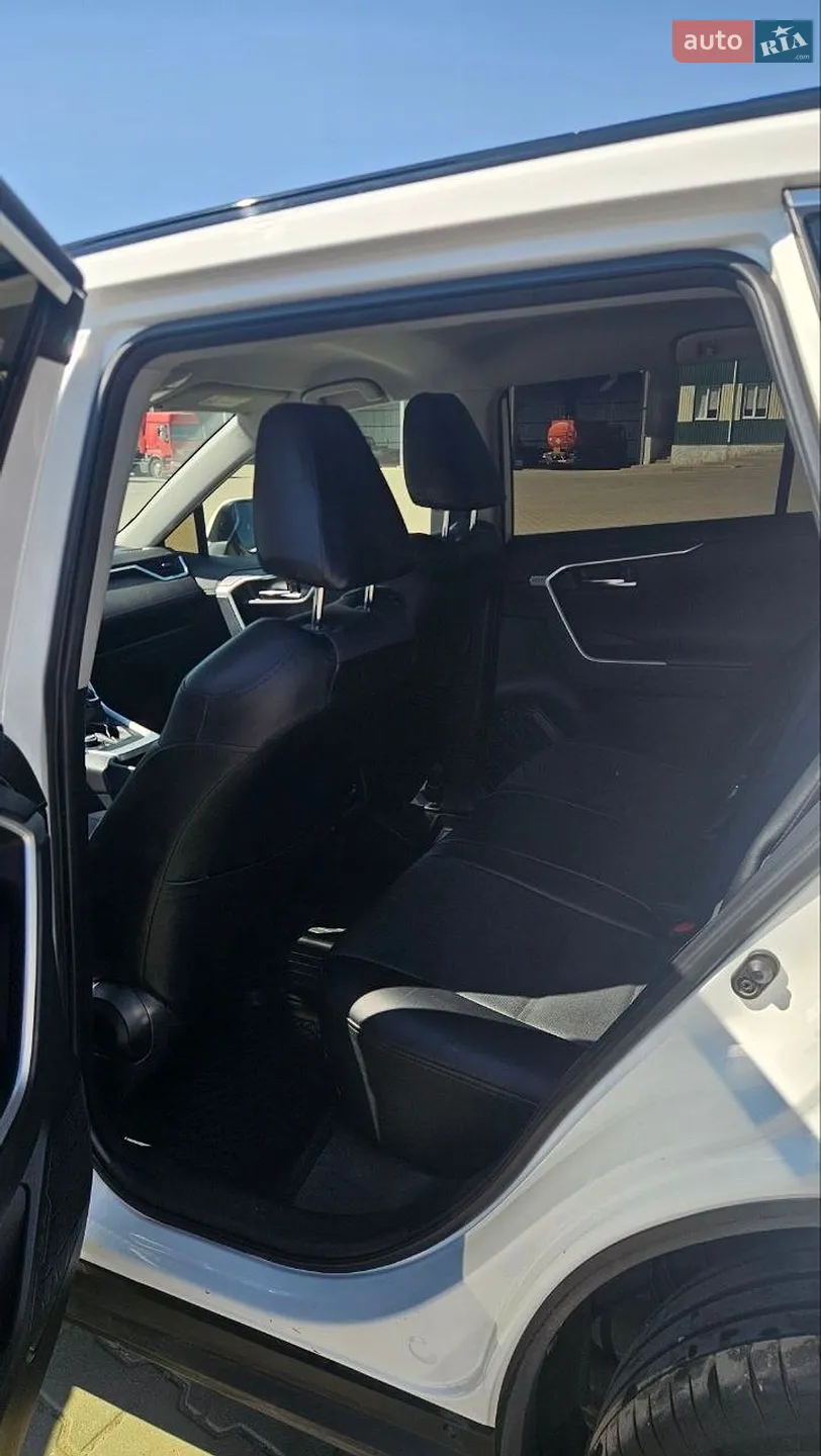 2021 Toyota RAV 4 - мініатюра 11