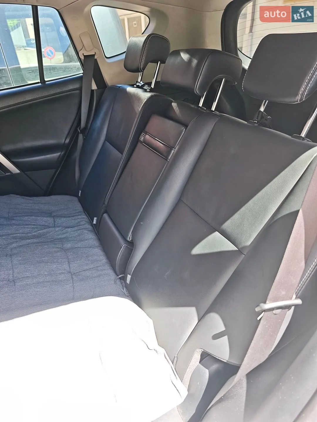 2016 Toyota RAV 4 - мініатюра 4