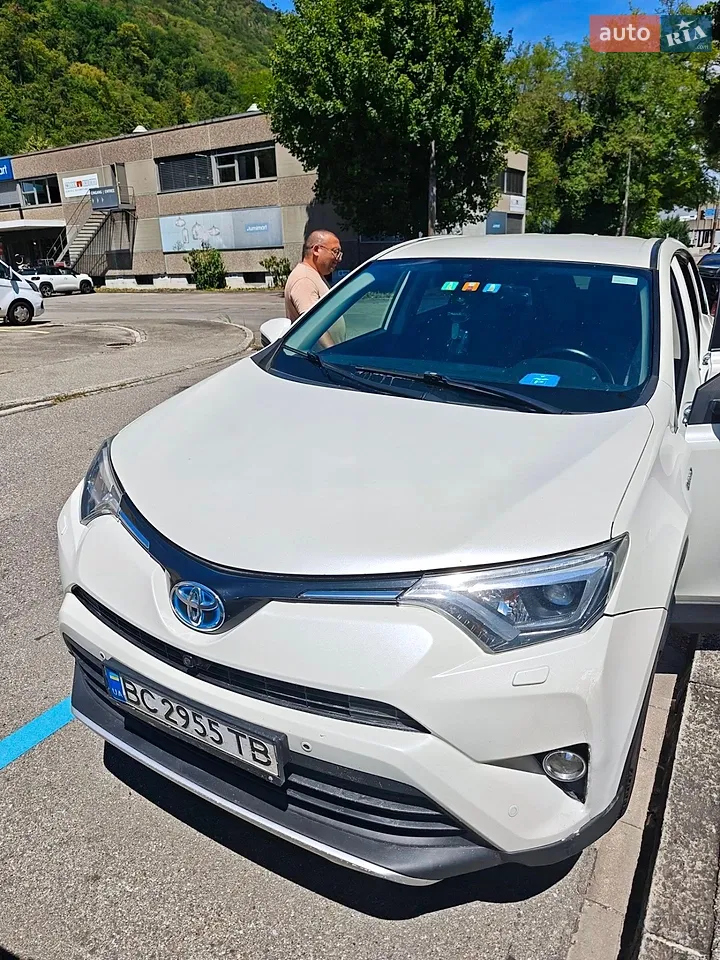 2017 Toyota RAV 4 - мініатюра 14