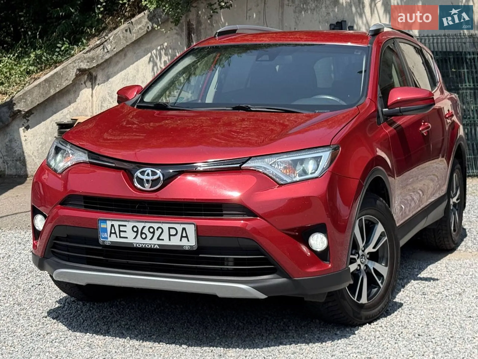 2016 Toyota RAV 4 - фото 1