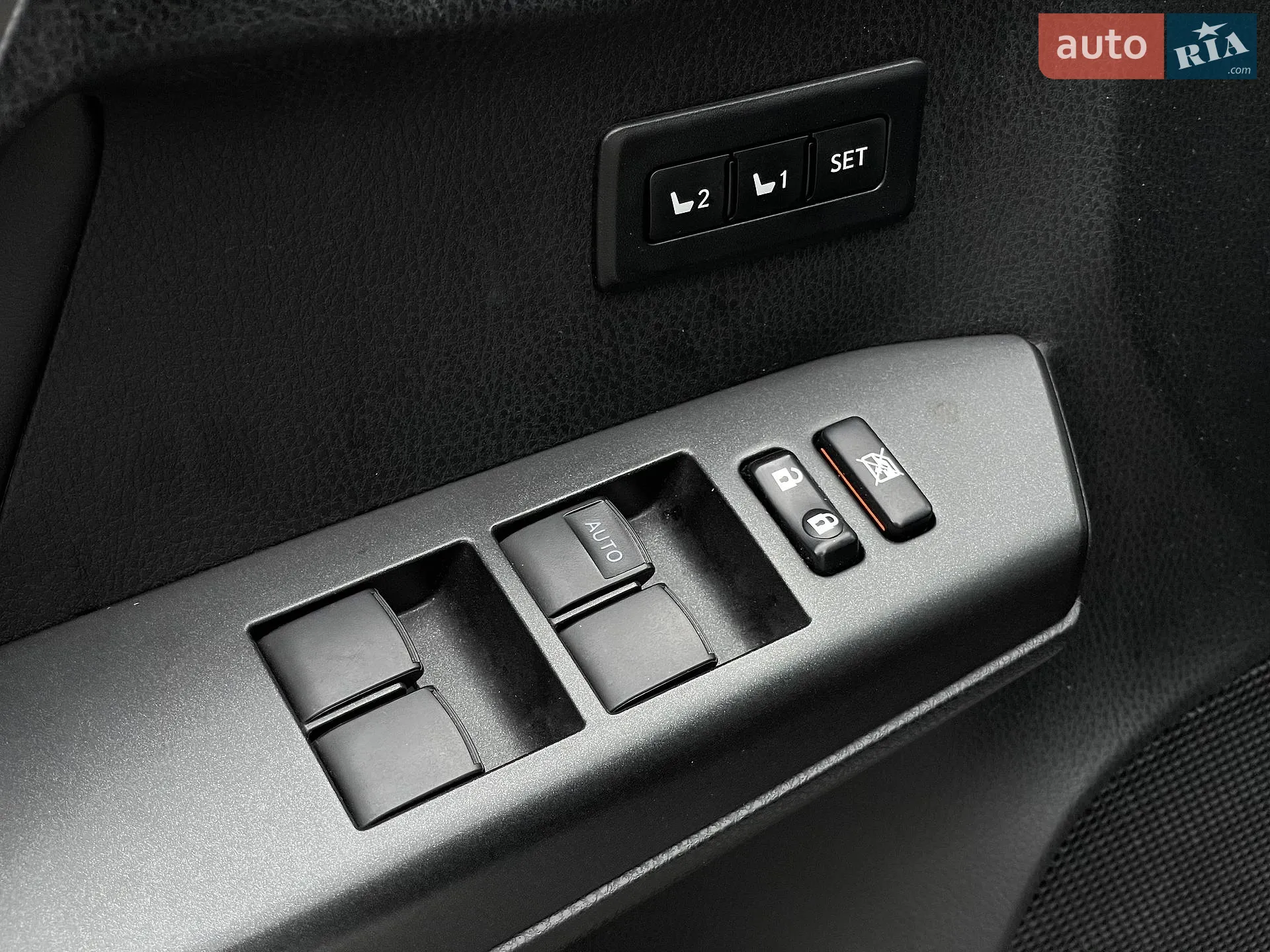 2016 Toyota RAV 4 - мініатюра 42