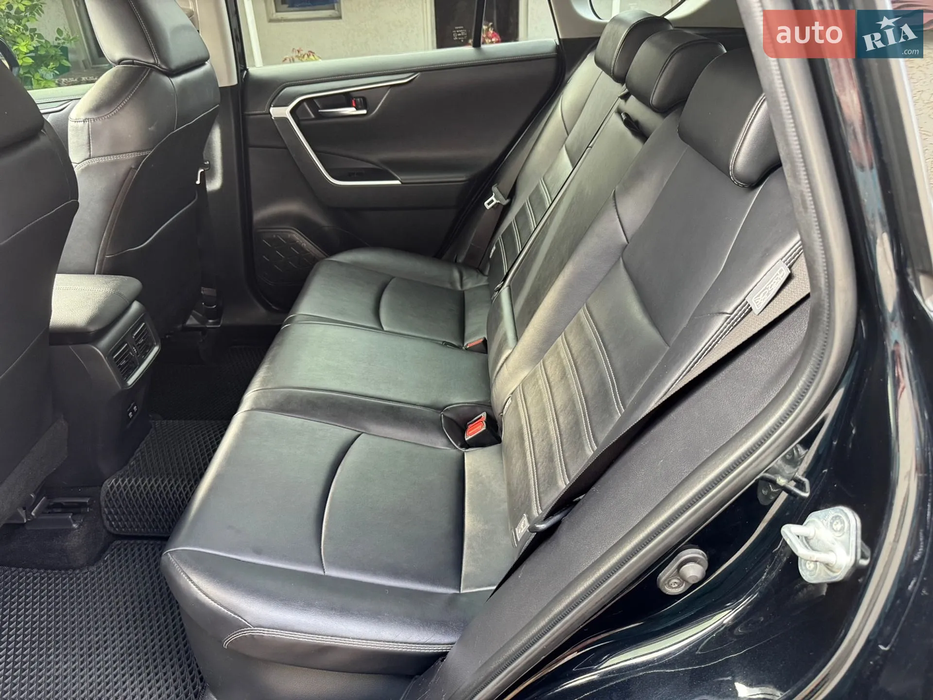 2019 Toyota RAV 4 - мініатюра 21