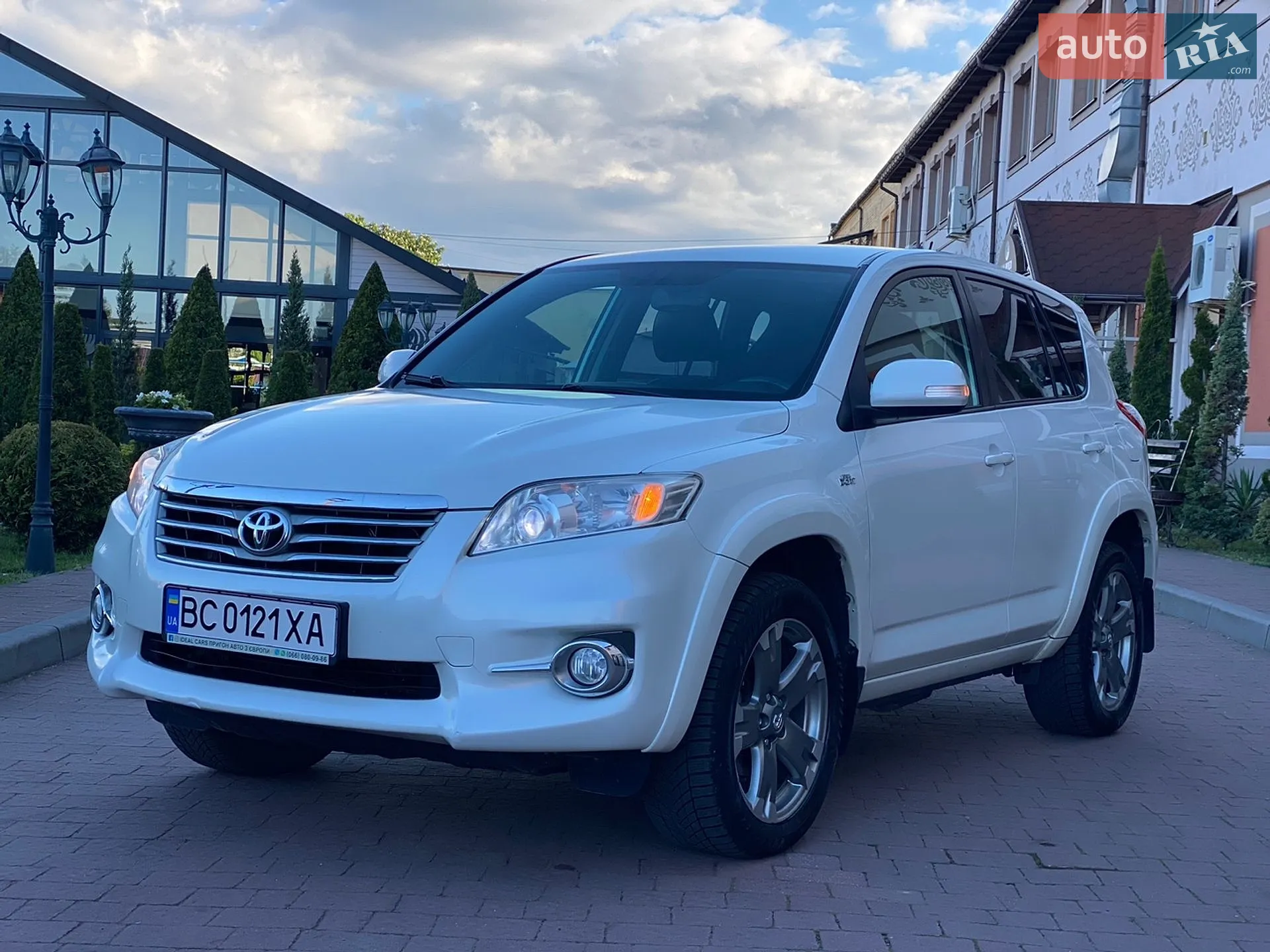 2011 Toyota RAV 4 - мініатюра 3