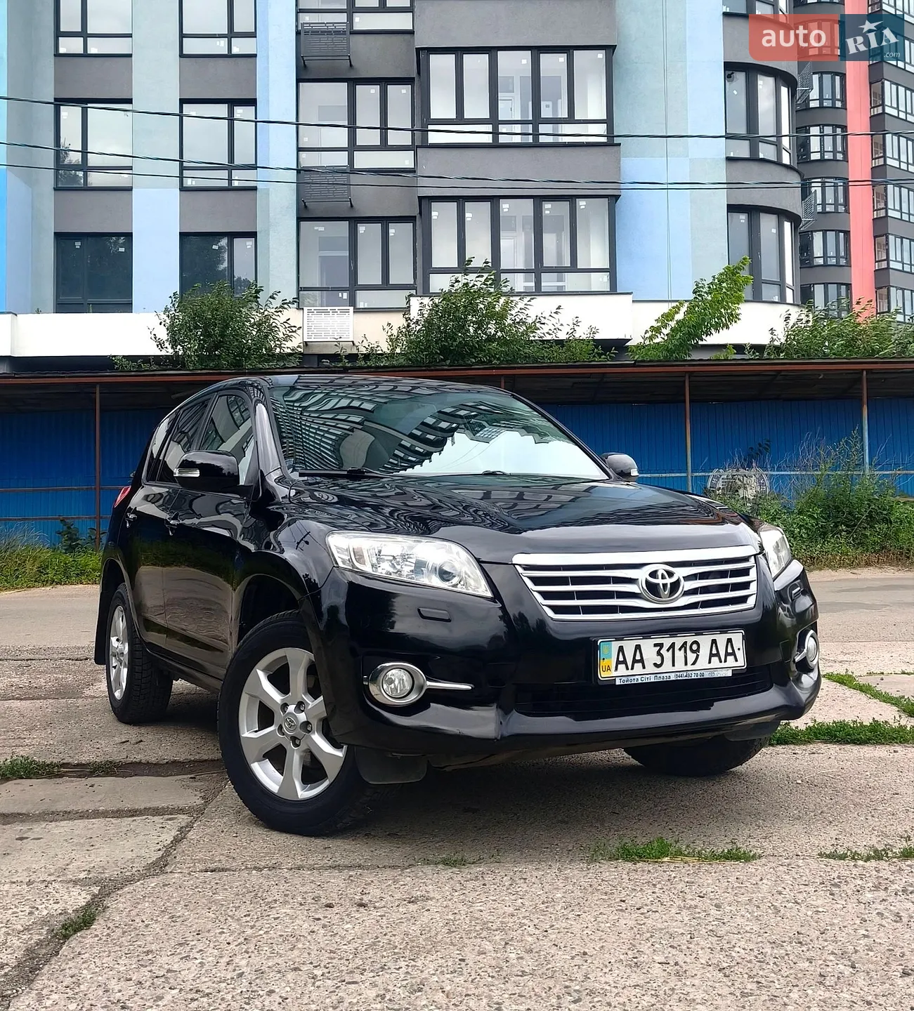 2010 Toyota RAV 4 - фото 1