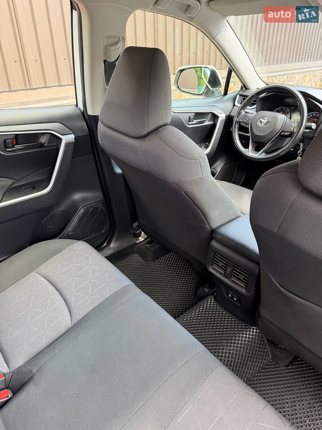 2019 Toyota RAV 4 - мініатюра 20