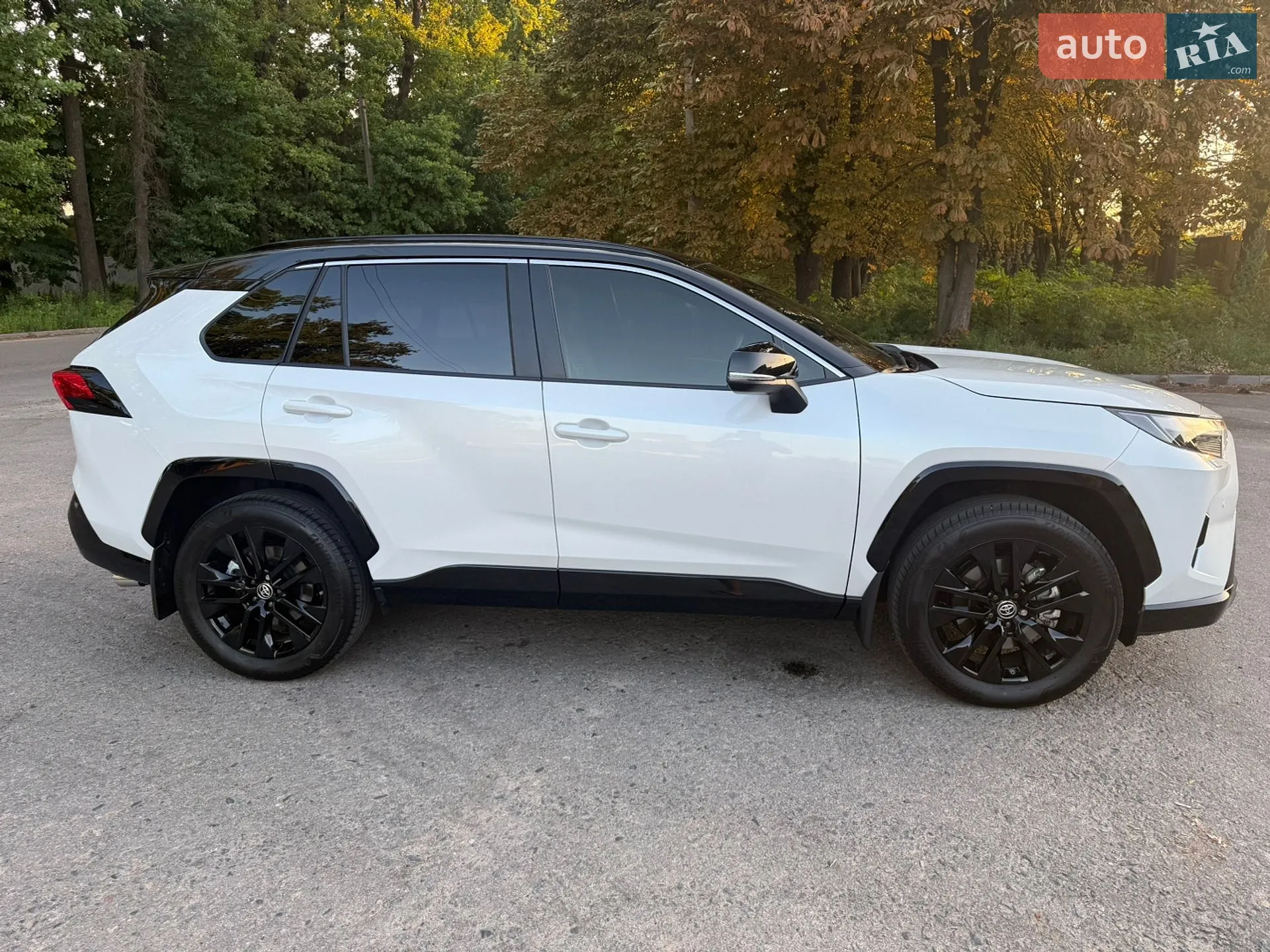 2025 Toyota RAV 4 - мініатюра 3
