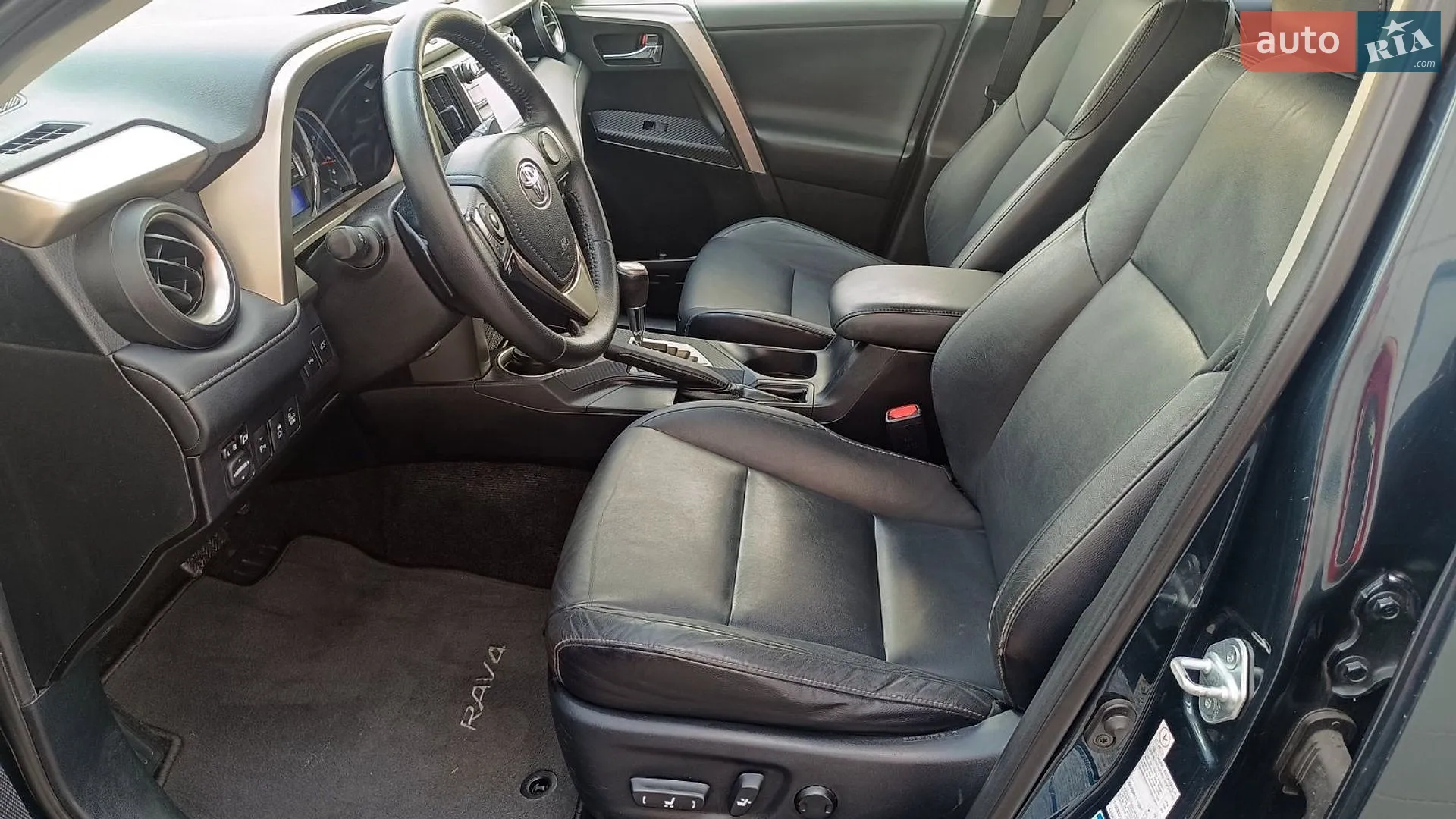 2015 Toyota RAV 4 - мініатюра 12