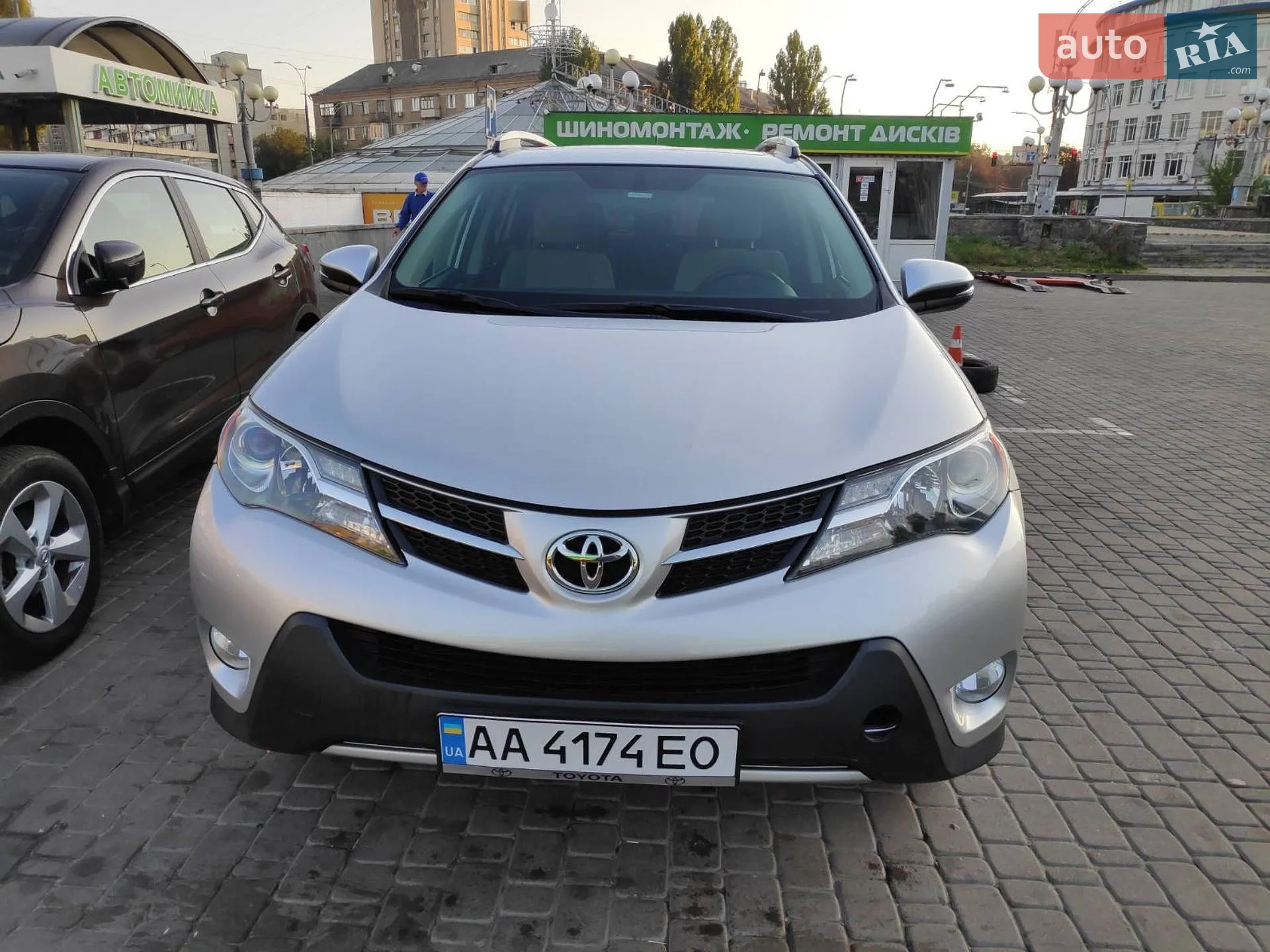 2014 Toyota RAV 4 - мініатюра 2