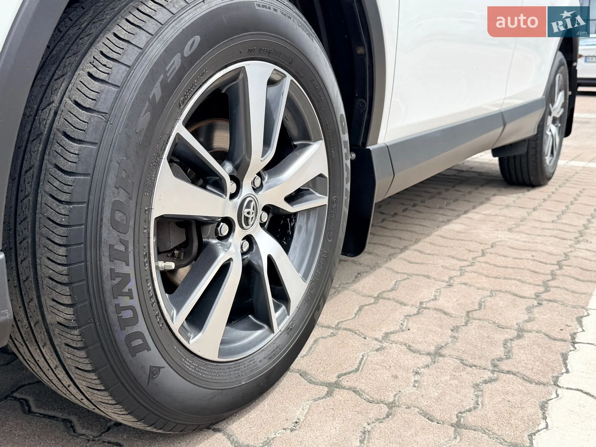 2018 Toyota RAV 4 - мініатюра 12
