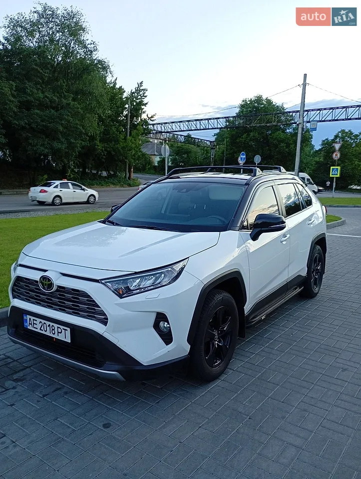 2020 Toyota RAV 4 - мініатюра 18