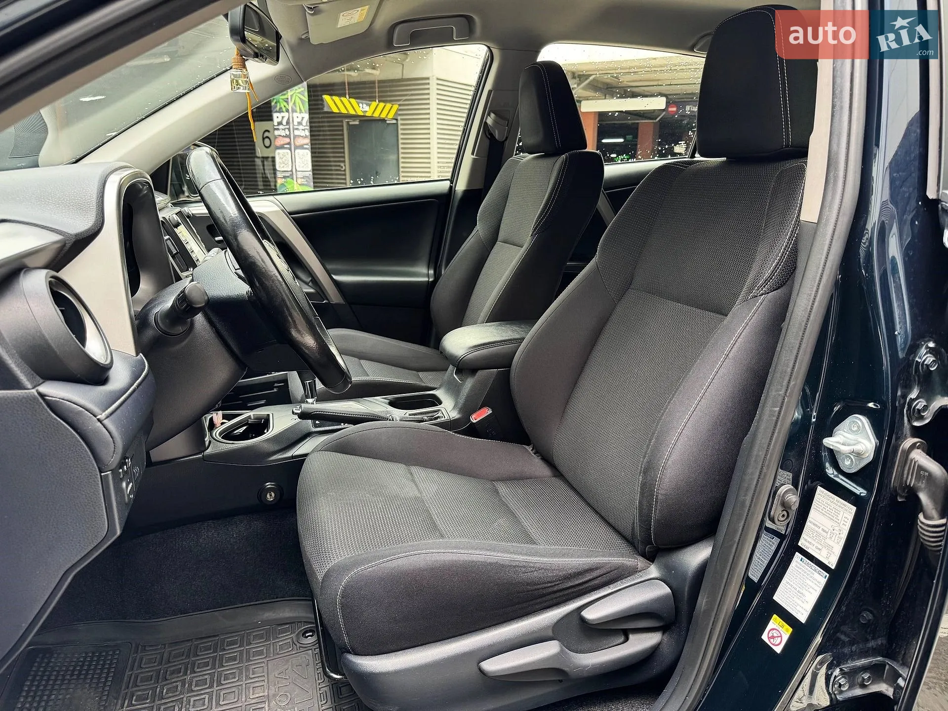 2017 Toyota RAV 4 - мініатюра 10