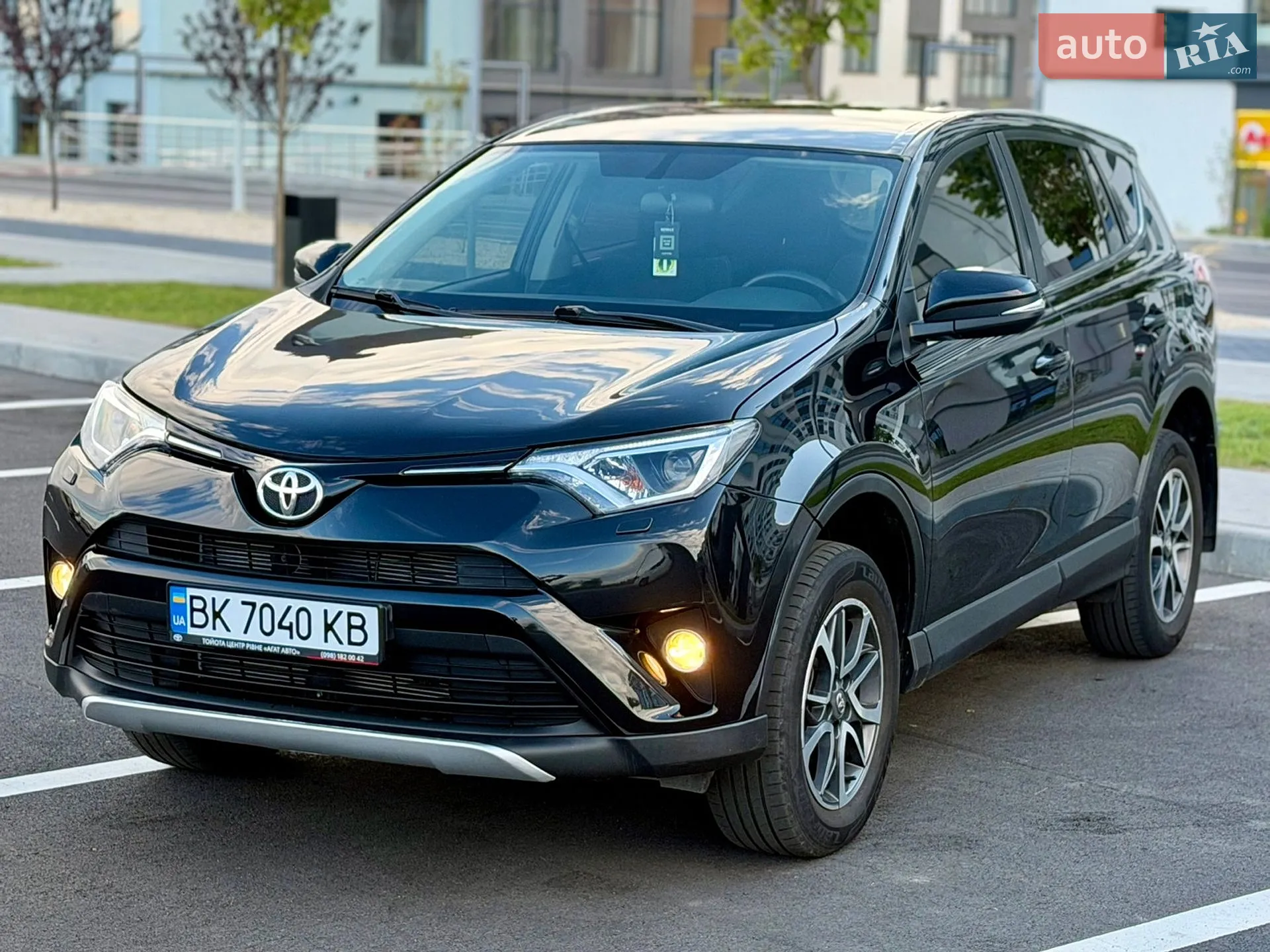 2018 Toyota RAV 4 - мініатюра 6