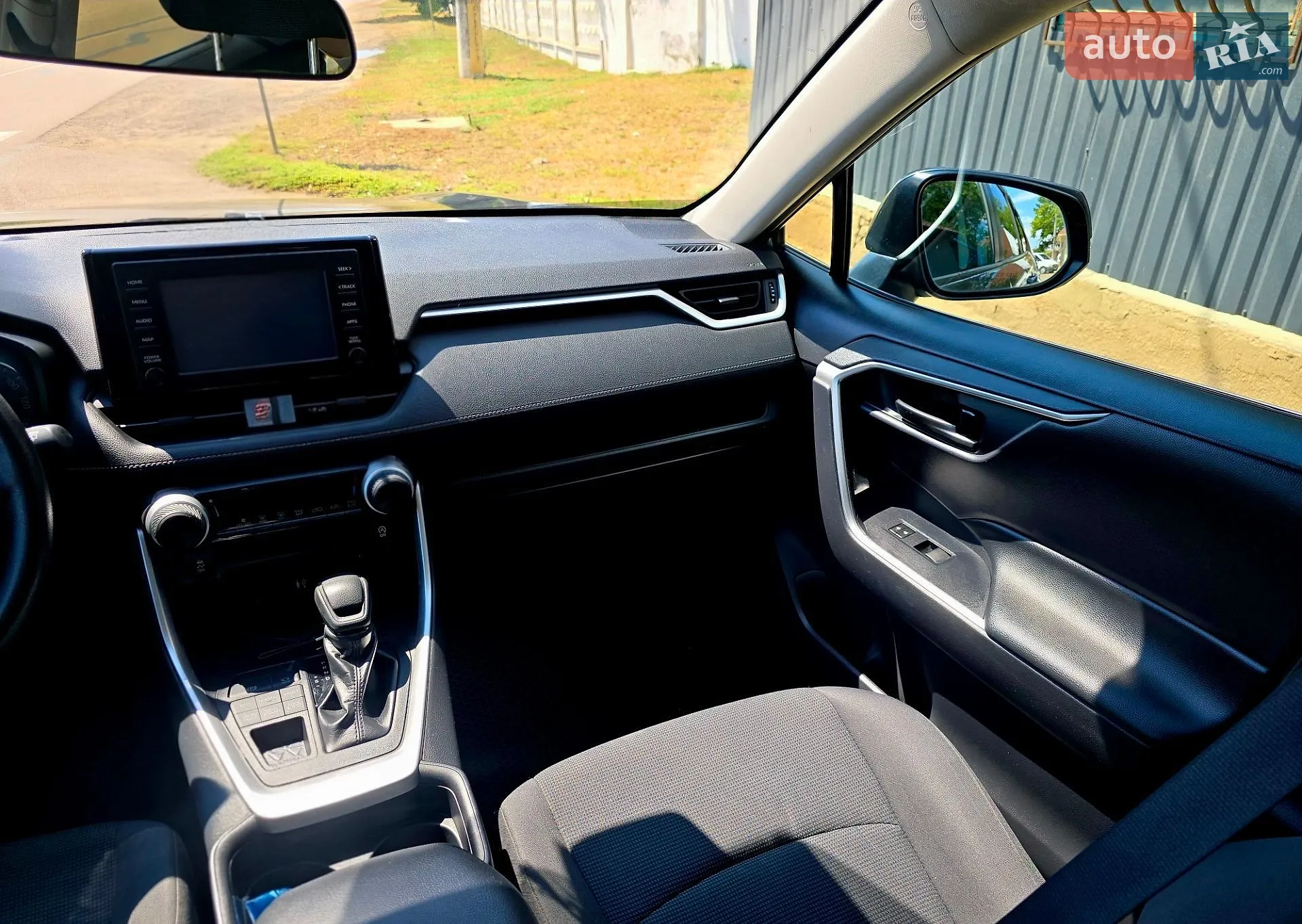 2019 Toyota RAV 4 - мініатюра 8