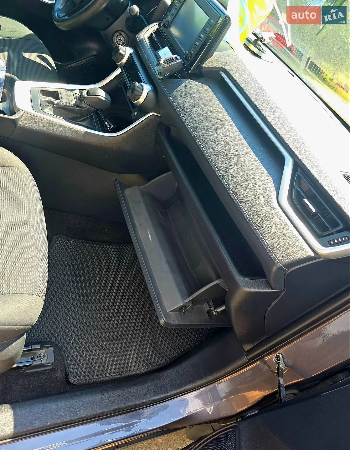 2019 Toyota RAV 4 - мініатюра 16