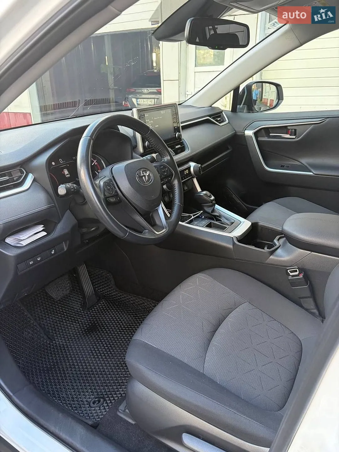 2022 Toyota RAV 4 - мініатюра 6