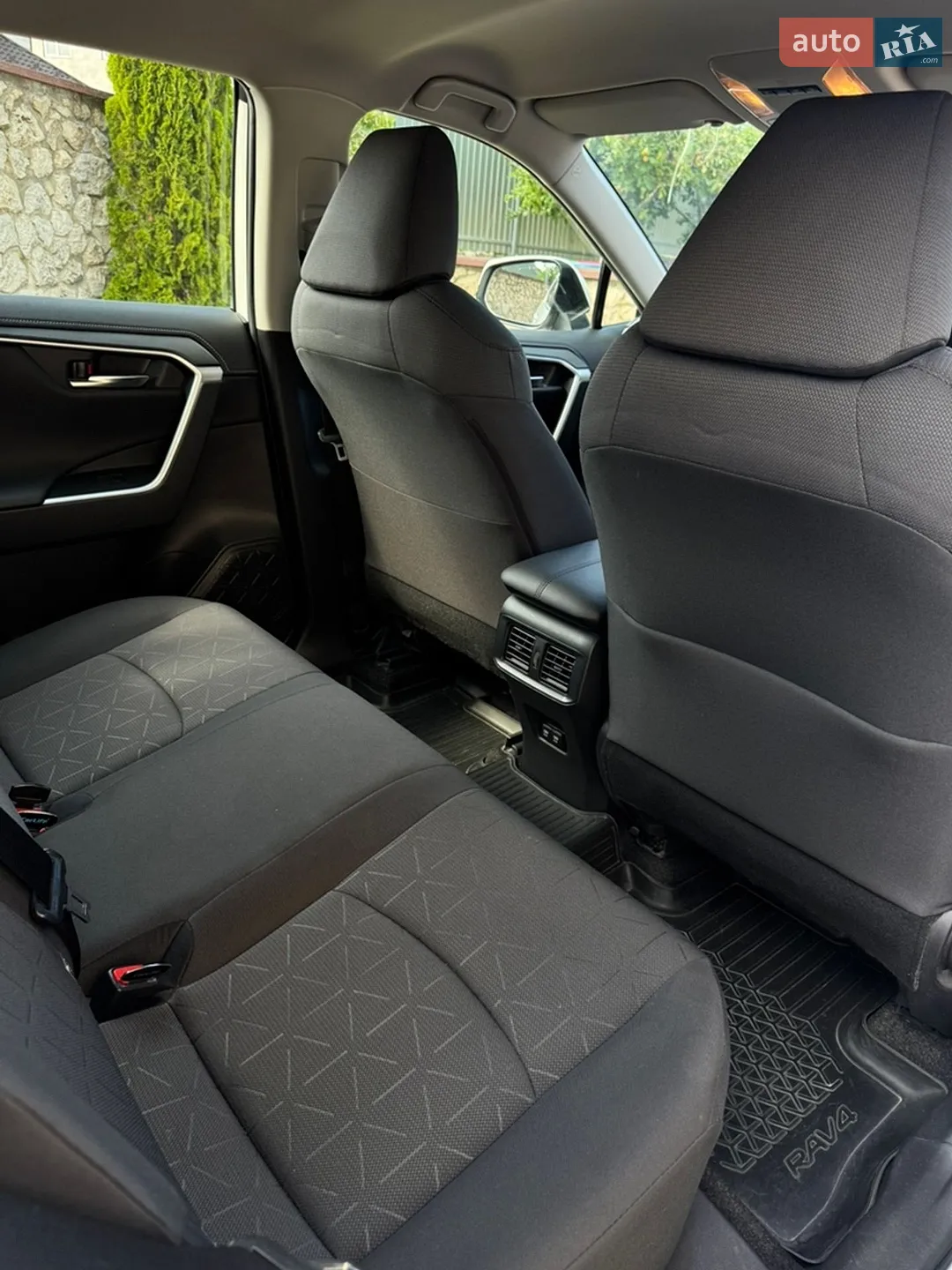 2020 Toyota RAV 4 - мініатюра 18