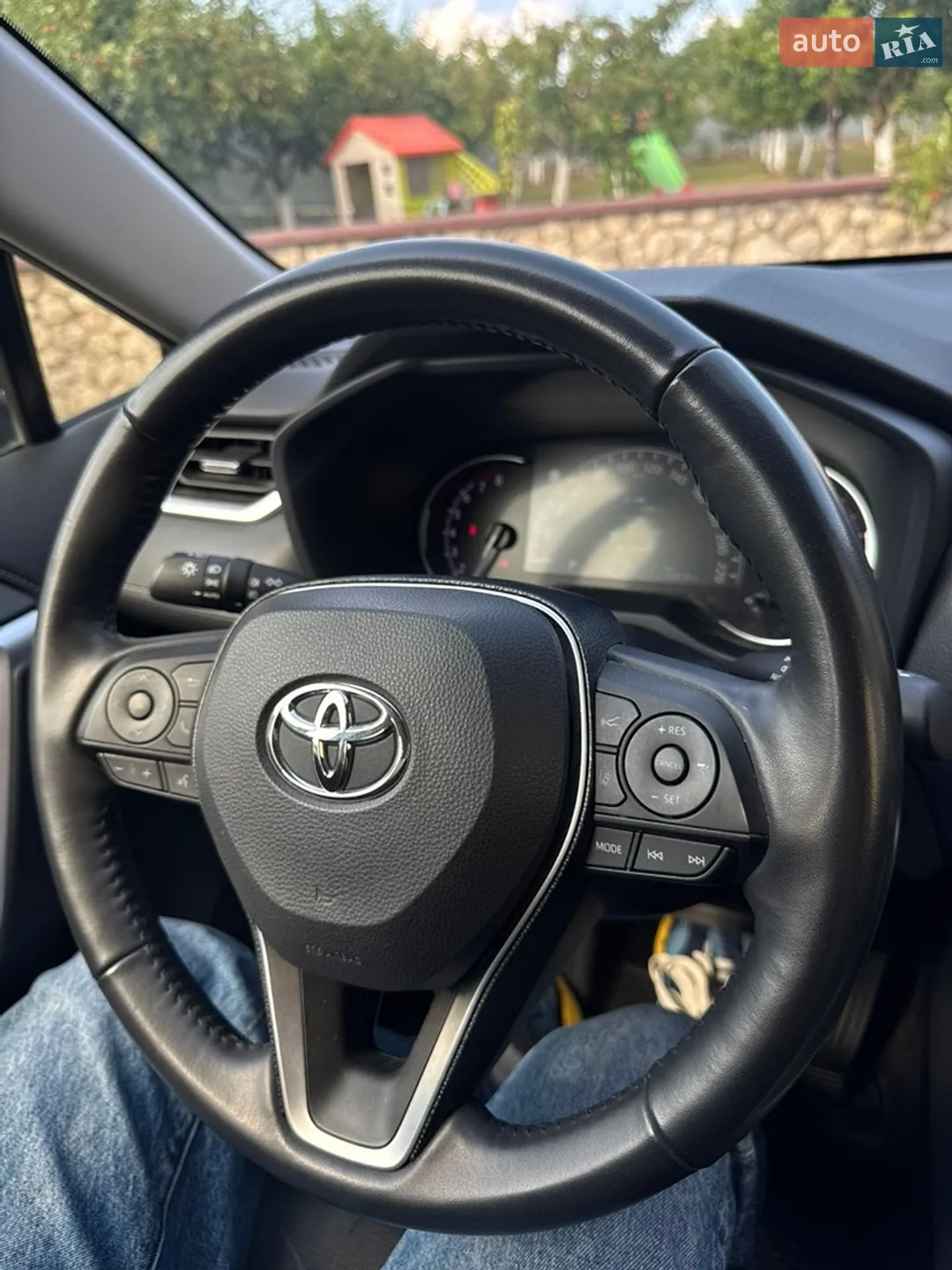 2020 Toyota RAV 4 - мініатюра 20