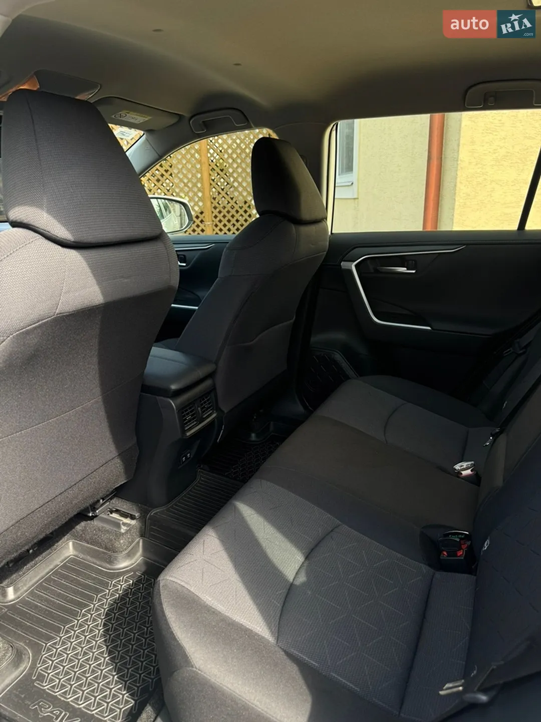 2020 Toyota RAV 4 - мініатюра 23