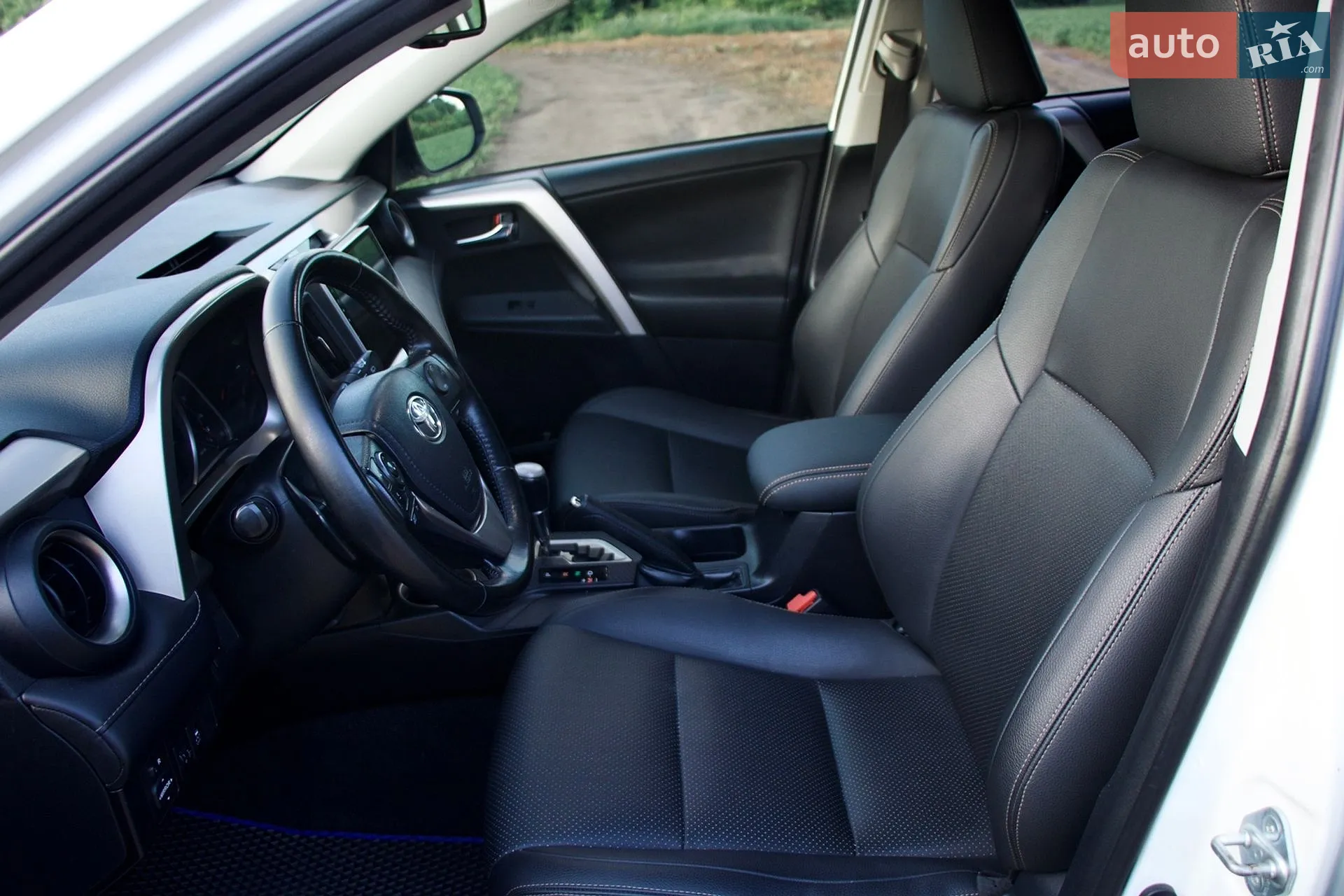 2013 Toyota RAV 4 - мініатюра 10