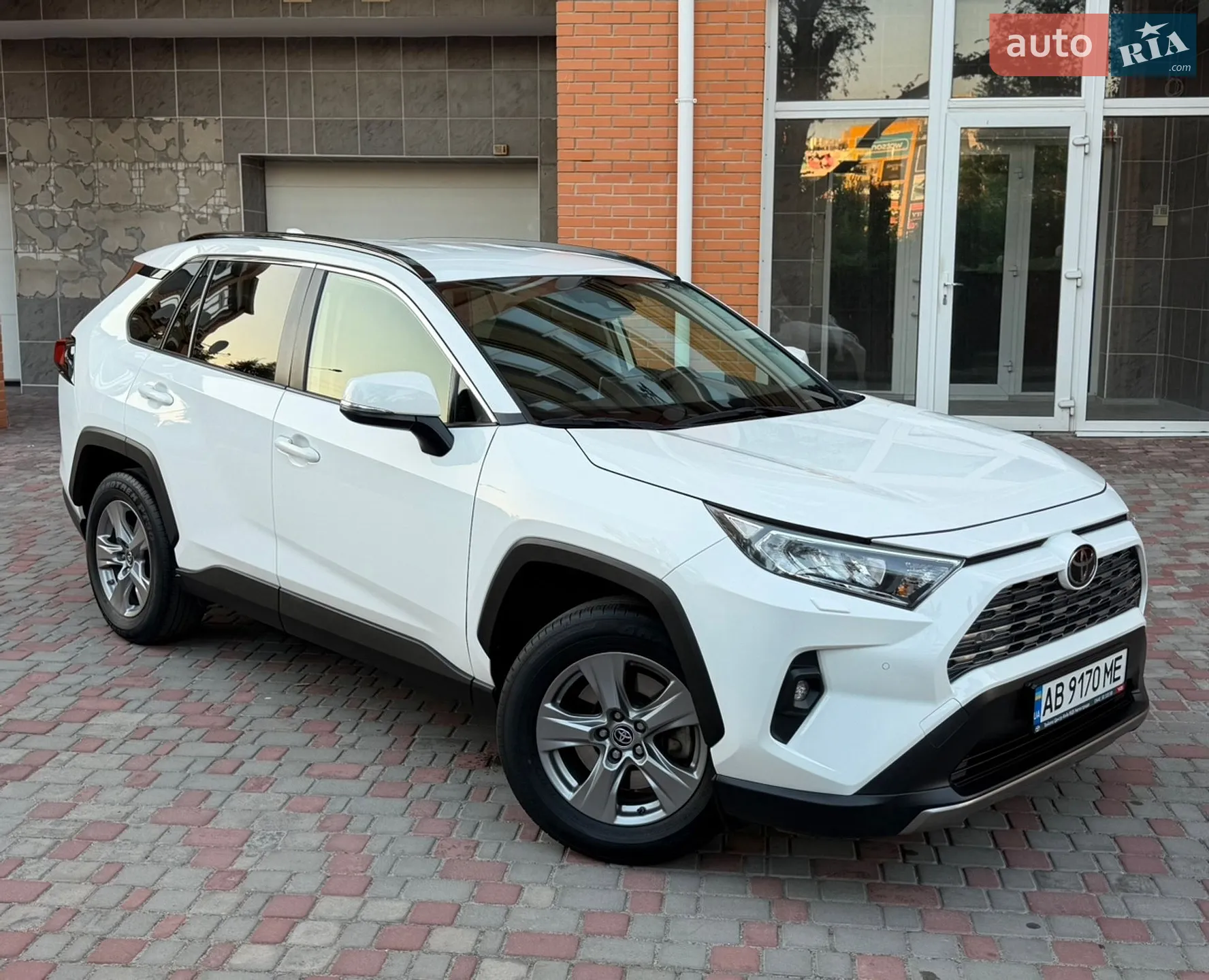 2022 Toyota RAV 4 - мініатюра 10