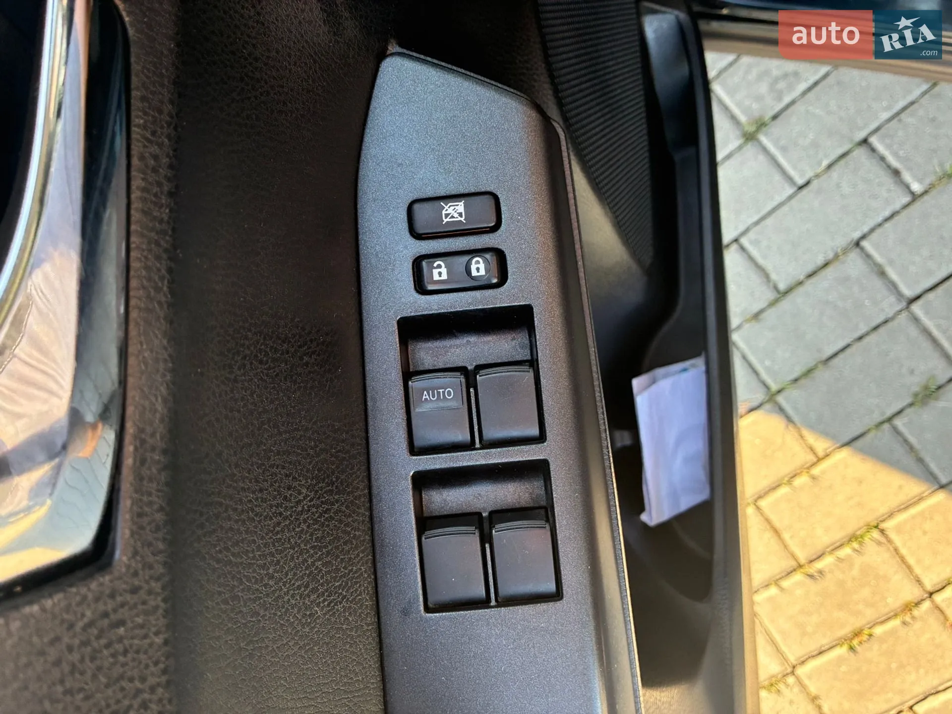 2018 Toyota RAV 4 - мініатюра 16