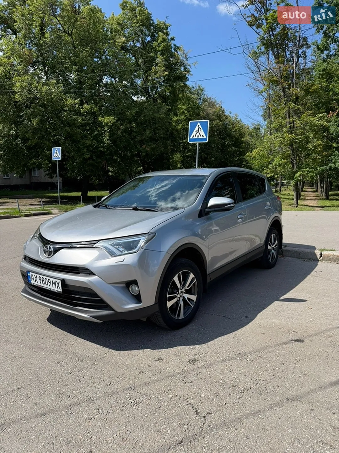2017 Toyota RAV 4 - мініатюра 3