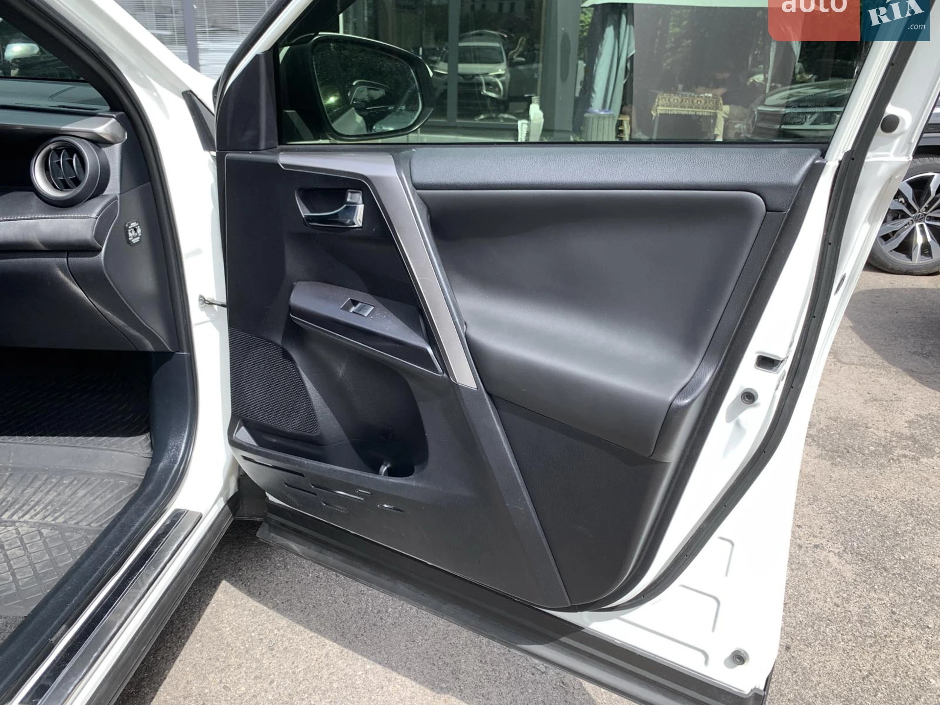 2016 Toyota RAV 4 - мініатюра 34