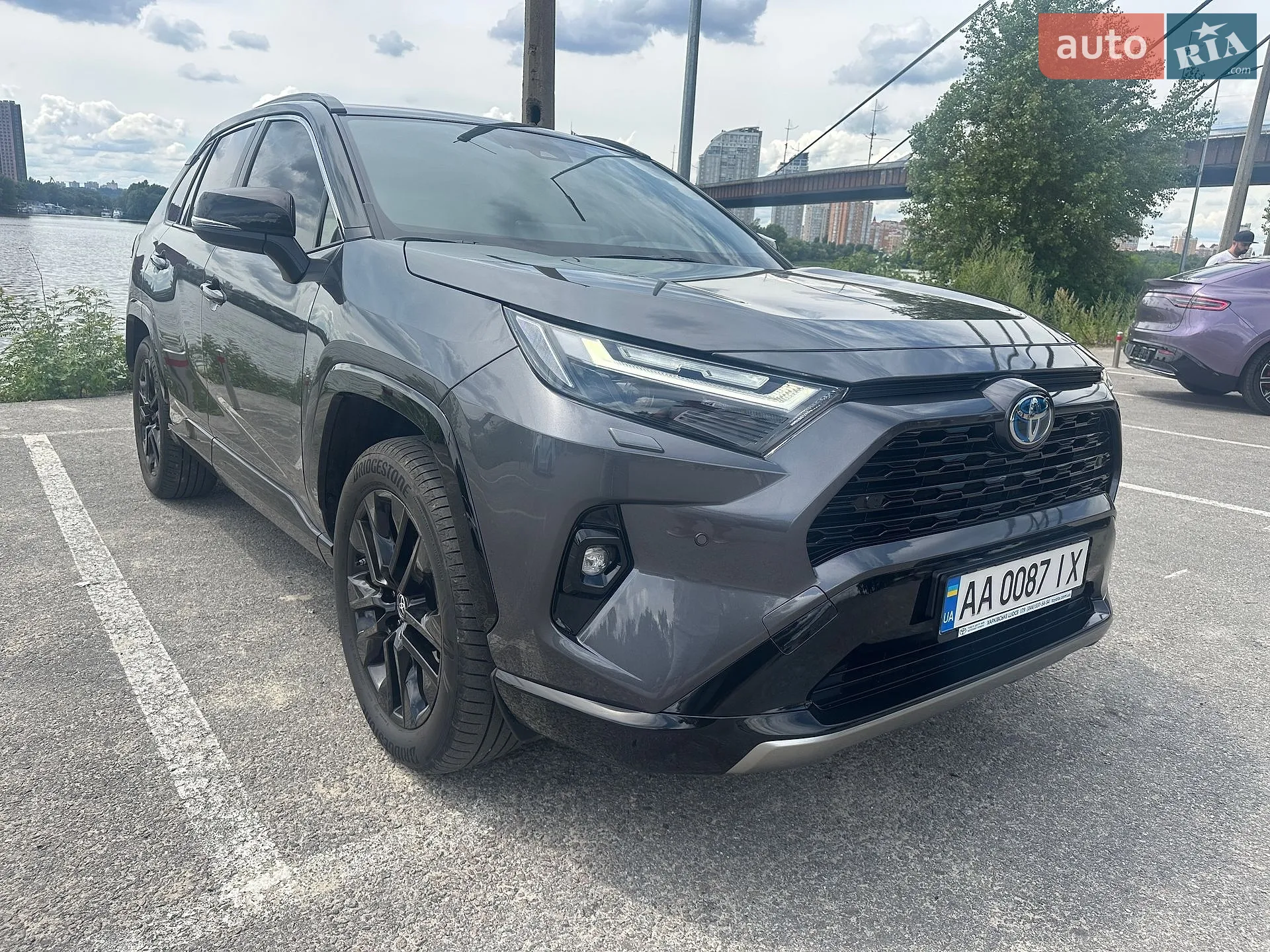 2025 Toyota RAV 4 - фото 1