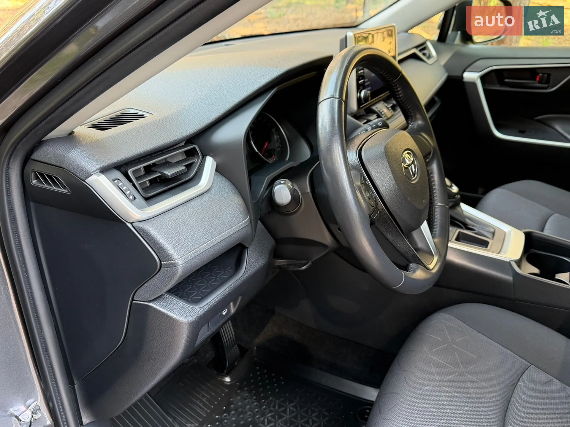 2020 Toyota RAV 4 - мініатюра 39