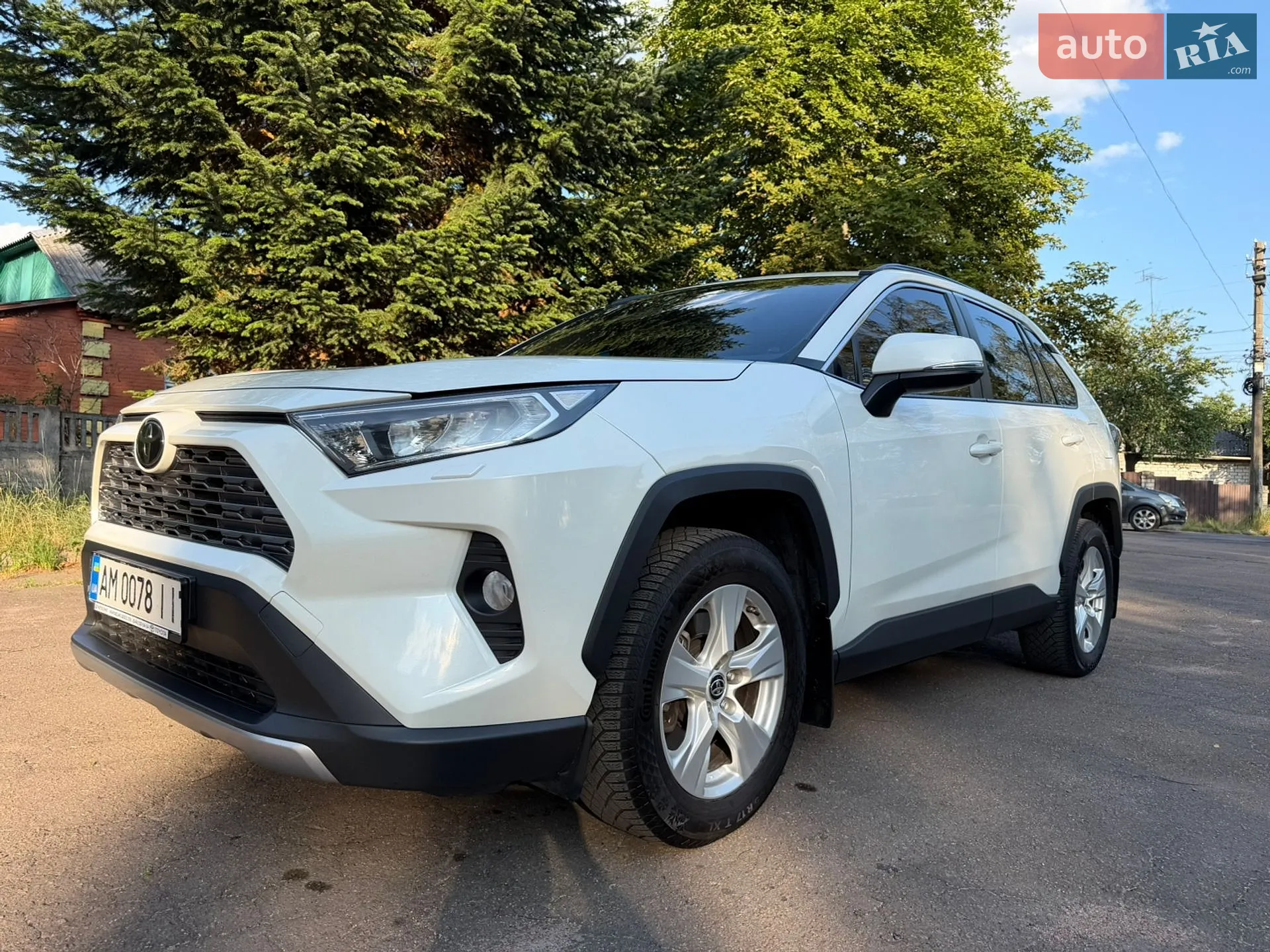 2020 Toyota RAV 4 - фото 1