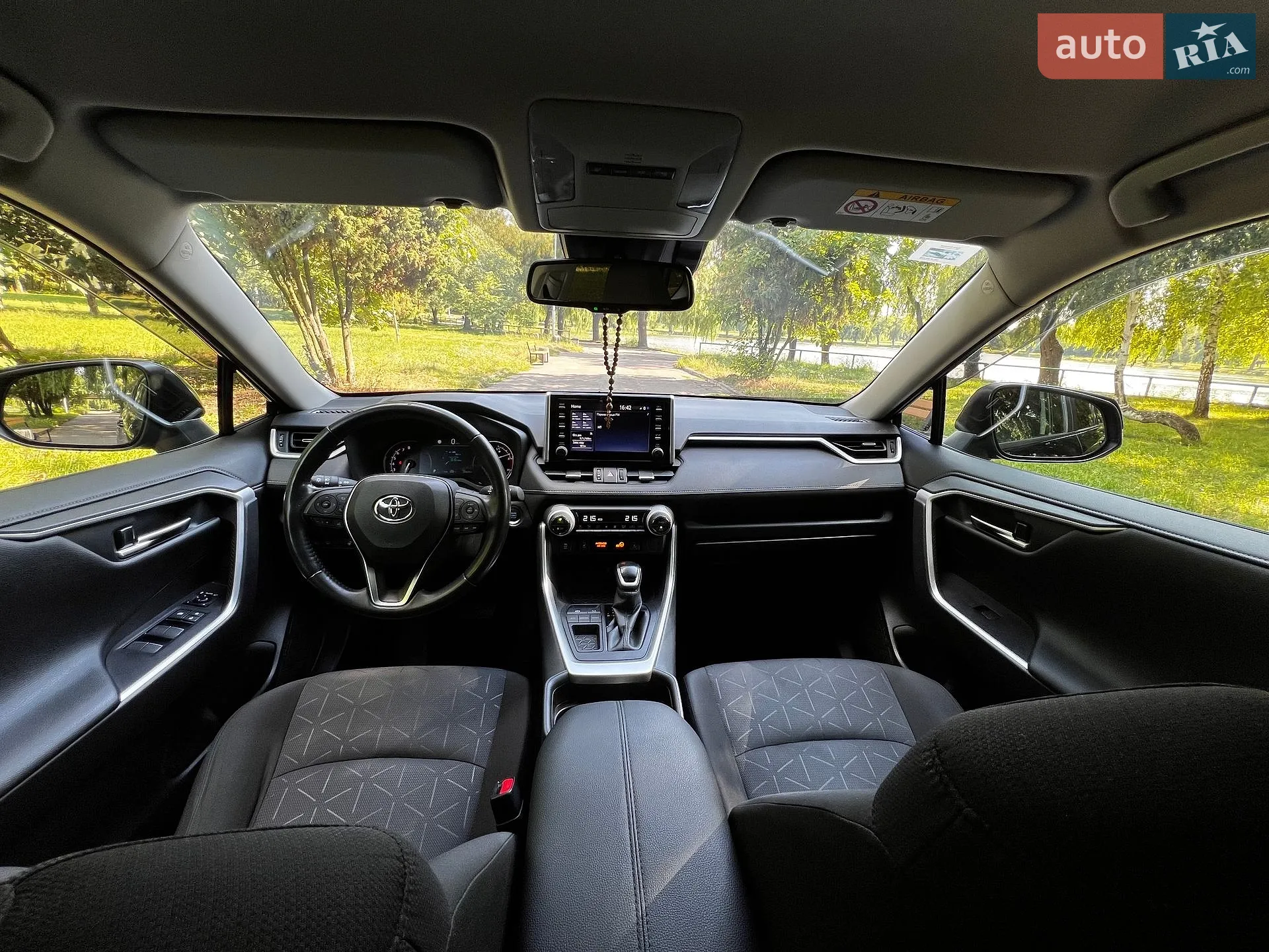 2020 Toyota RAV 4 - мініатюра 17