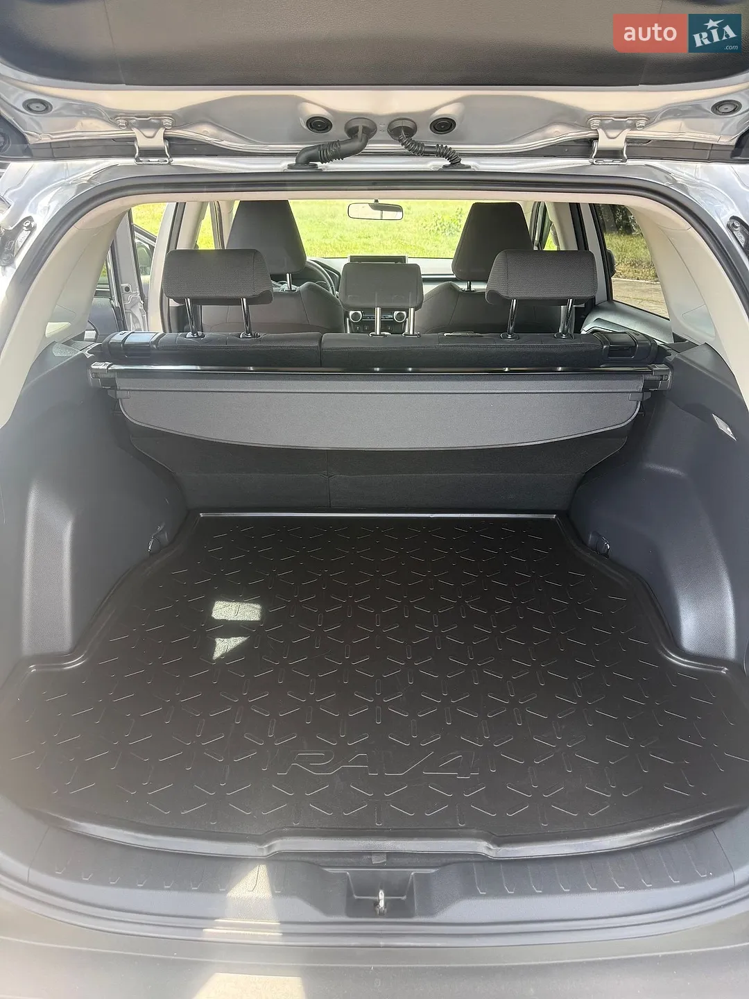 2021 Toyota RAV 4 - мініатюра 12