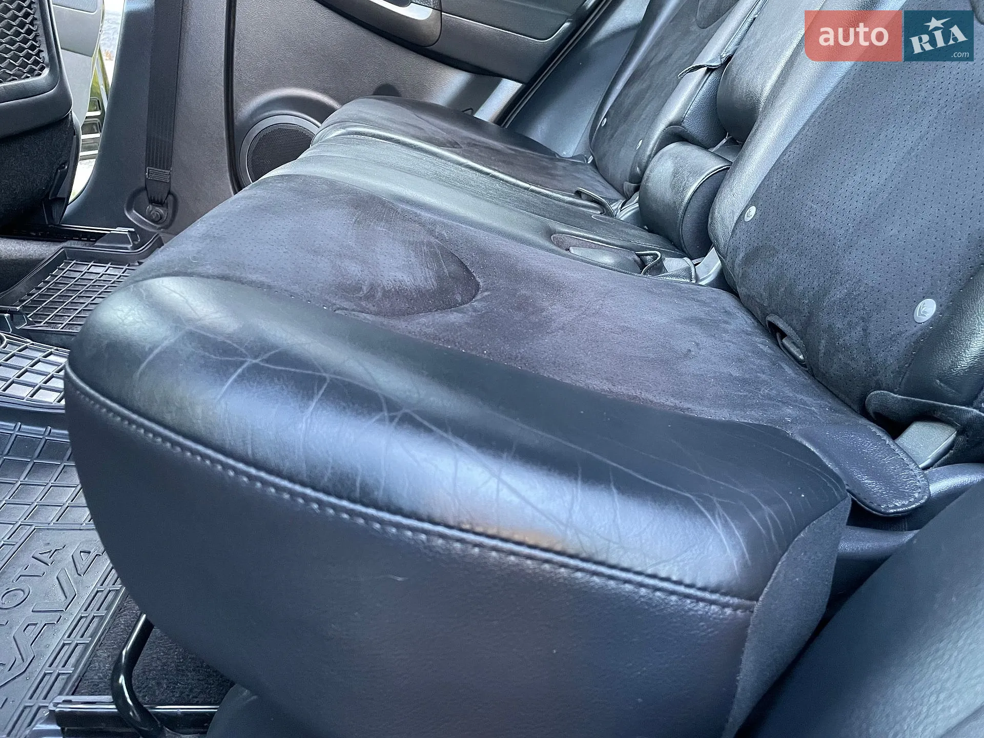 2011 Toyota RAV 4 - мініатюра 154