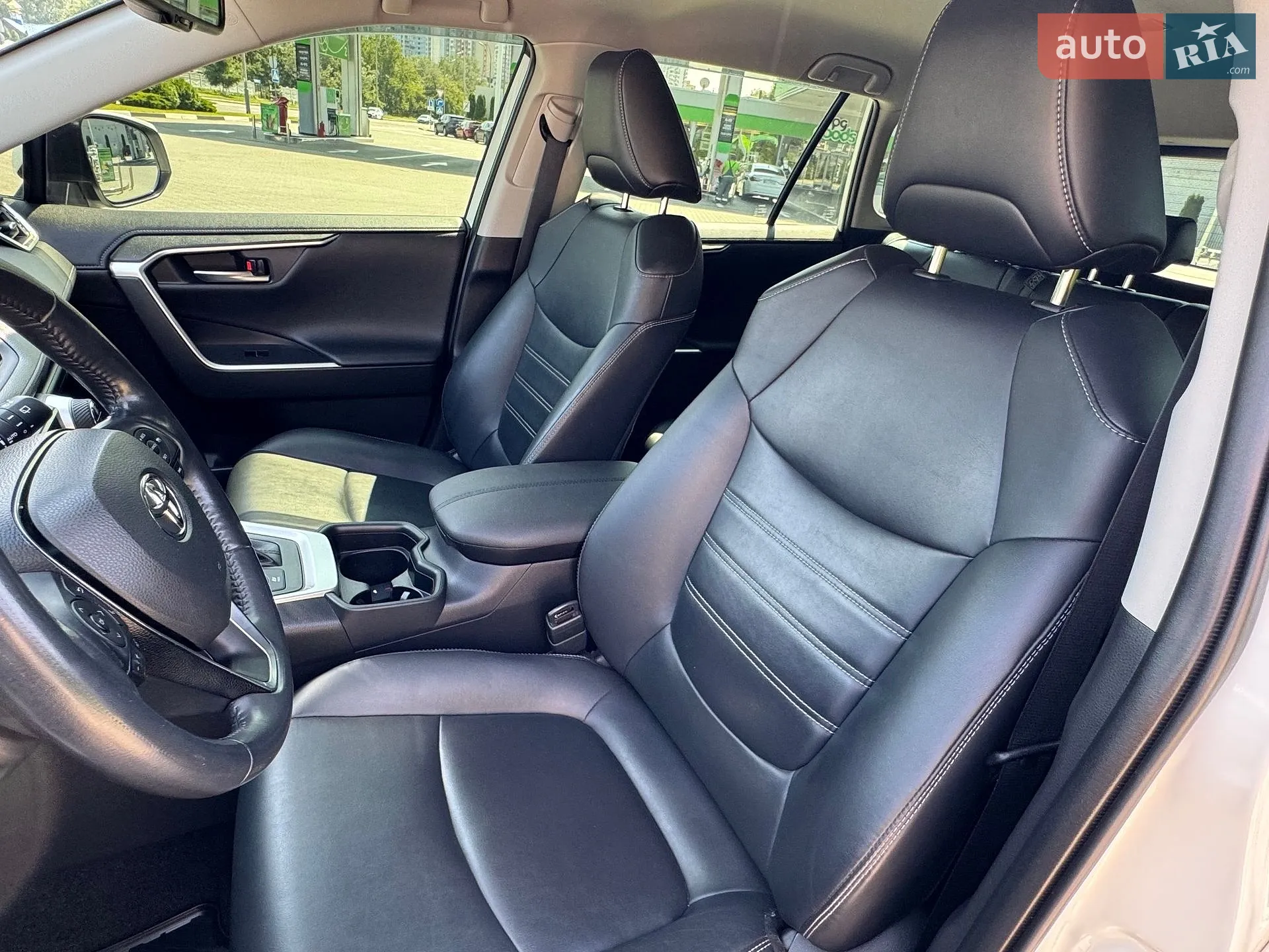 2020 Toyota RAV 4 - мініатюра 30
