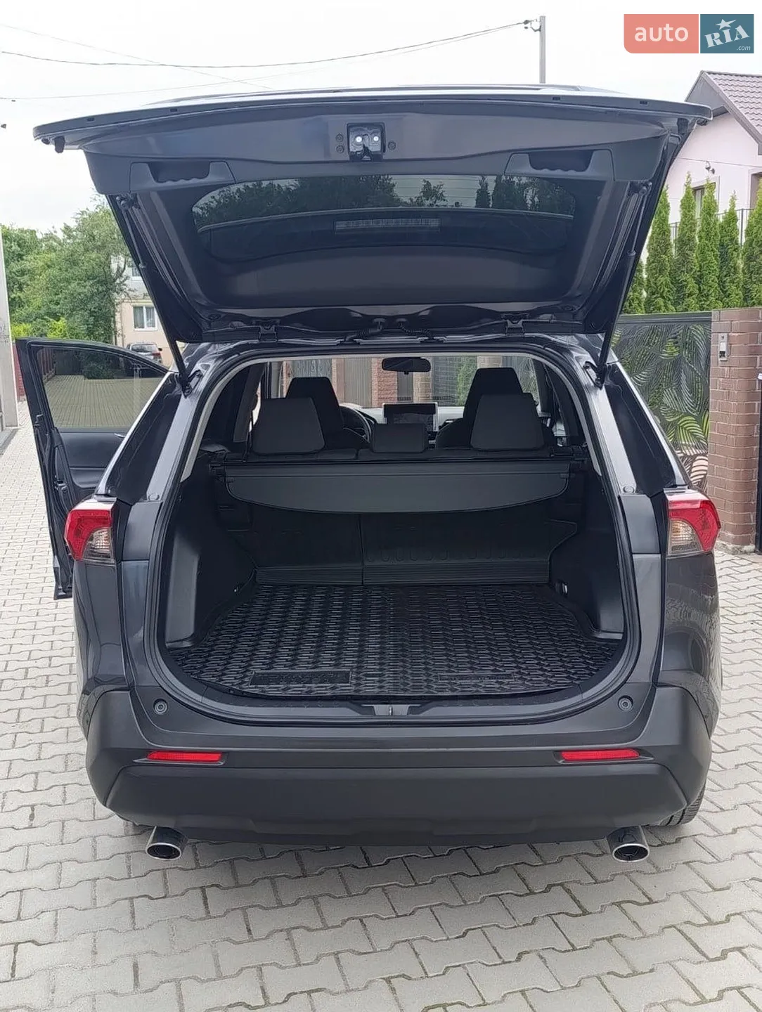 2025 Toyota RAV 4 - мініатюра 13