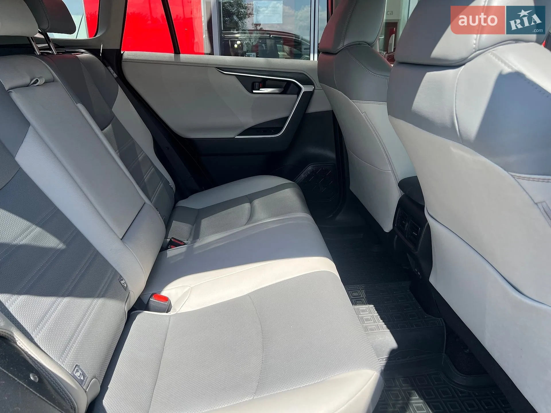 2023 Toyota RAV 4 - мініатюра 12