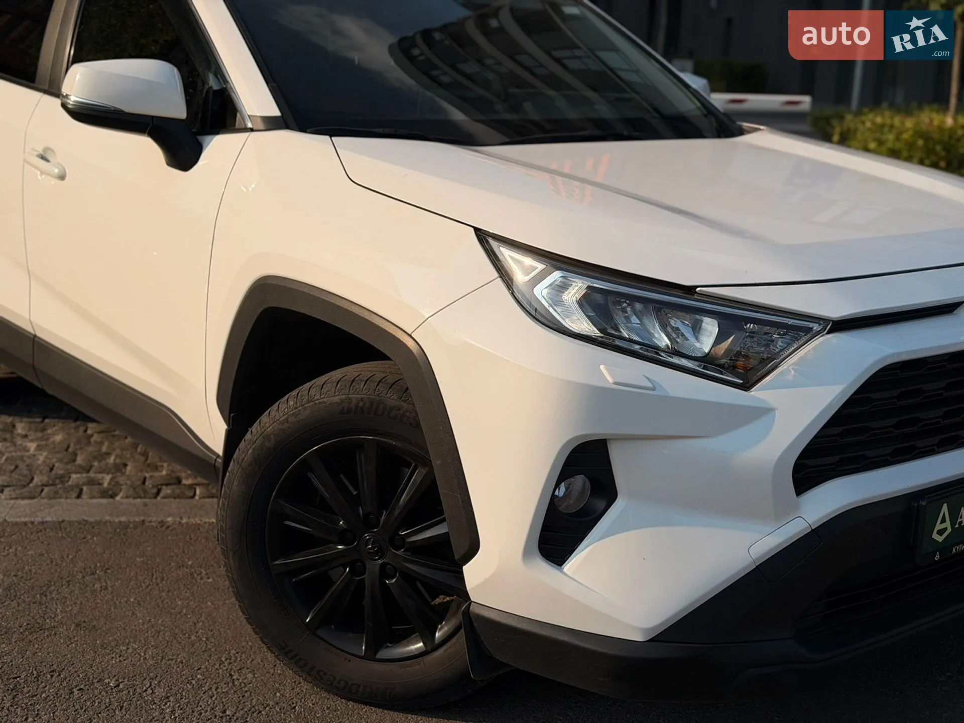2018 Toyota RAV 4 - мініатюра 3