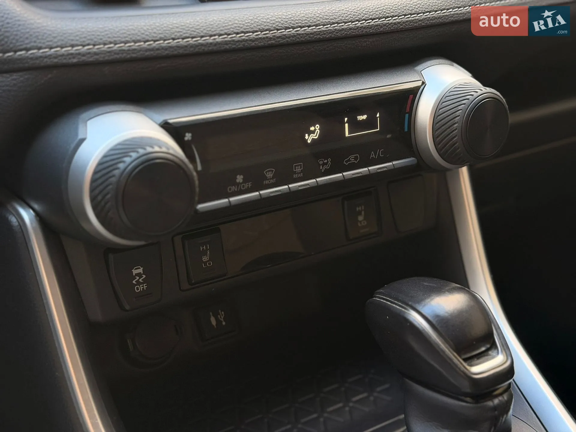 2018 Toyota RAV 4 - мініатюра 25