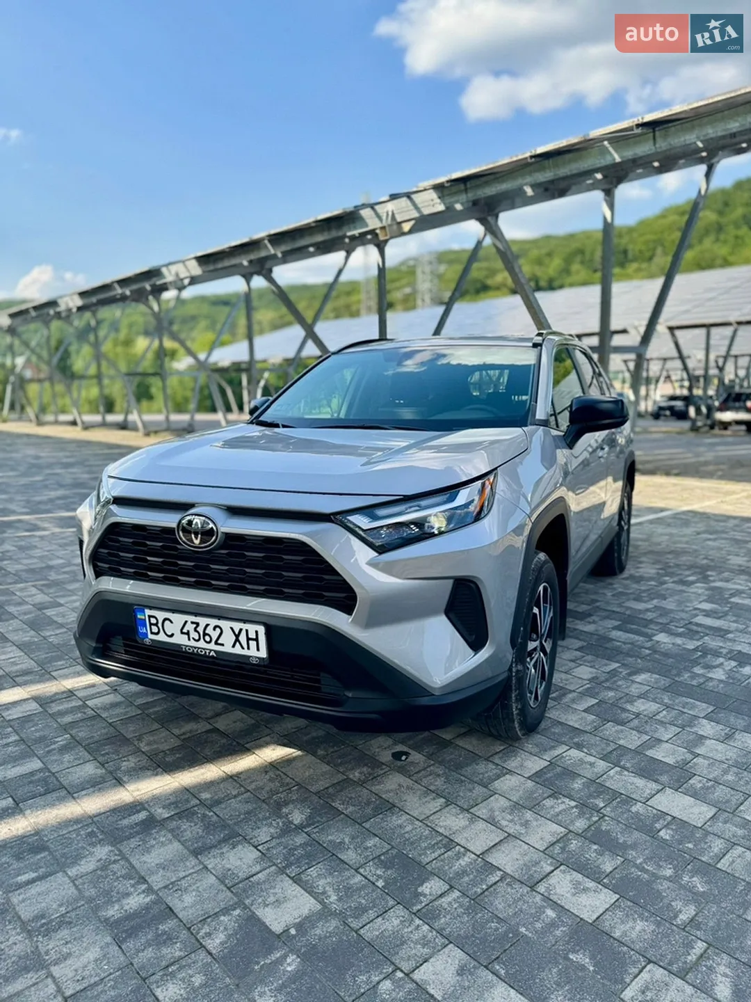 2025 Toyota RAV 4 - фото 1