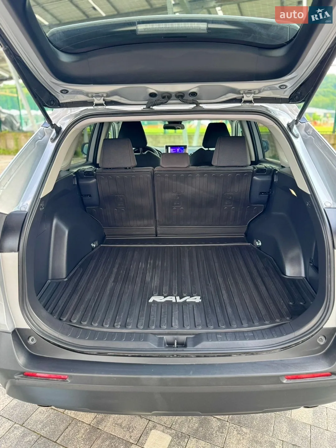 2025 Toyota RAV 4 - мініатюра 13