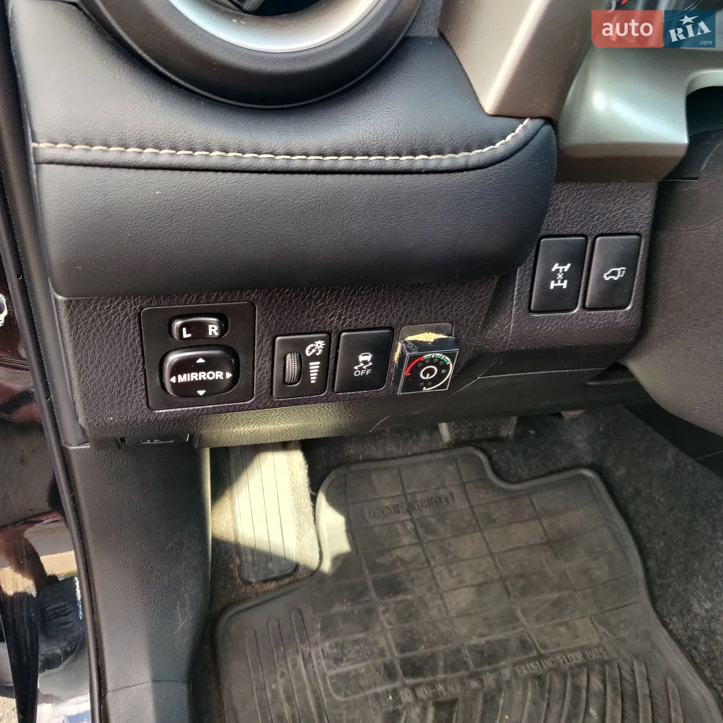 2015 Toyota RAV 4 - мініатюра 49