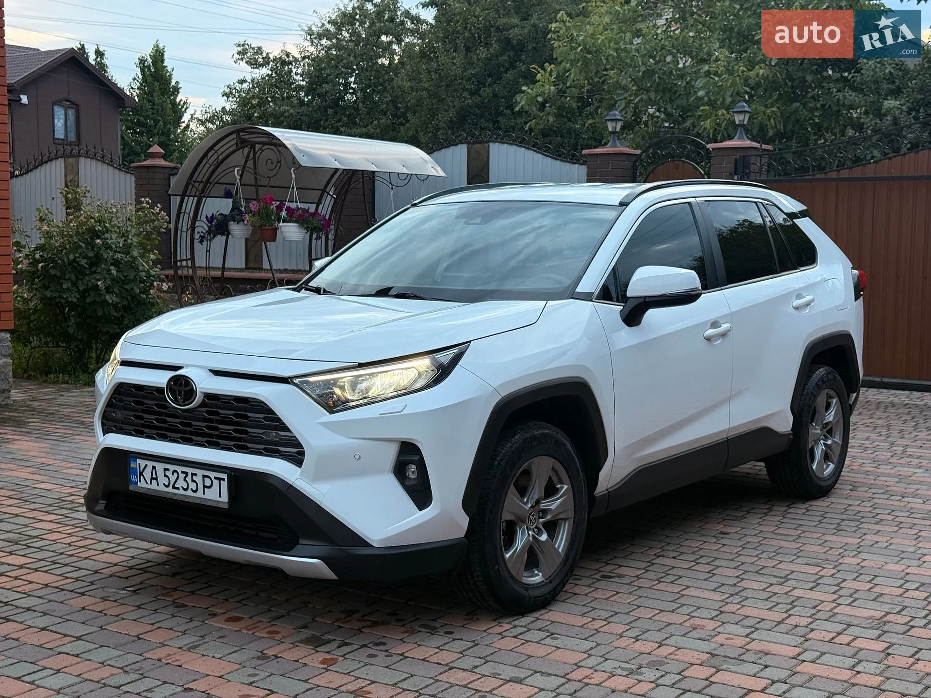2022 Toyota RAV 4 - мініатюра 2