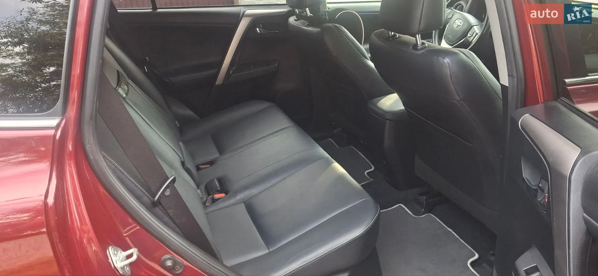 2018 Toyota RAV 4 - мініатюра 10