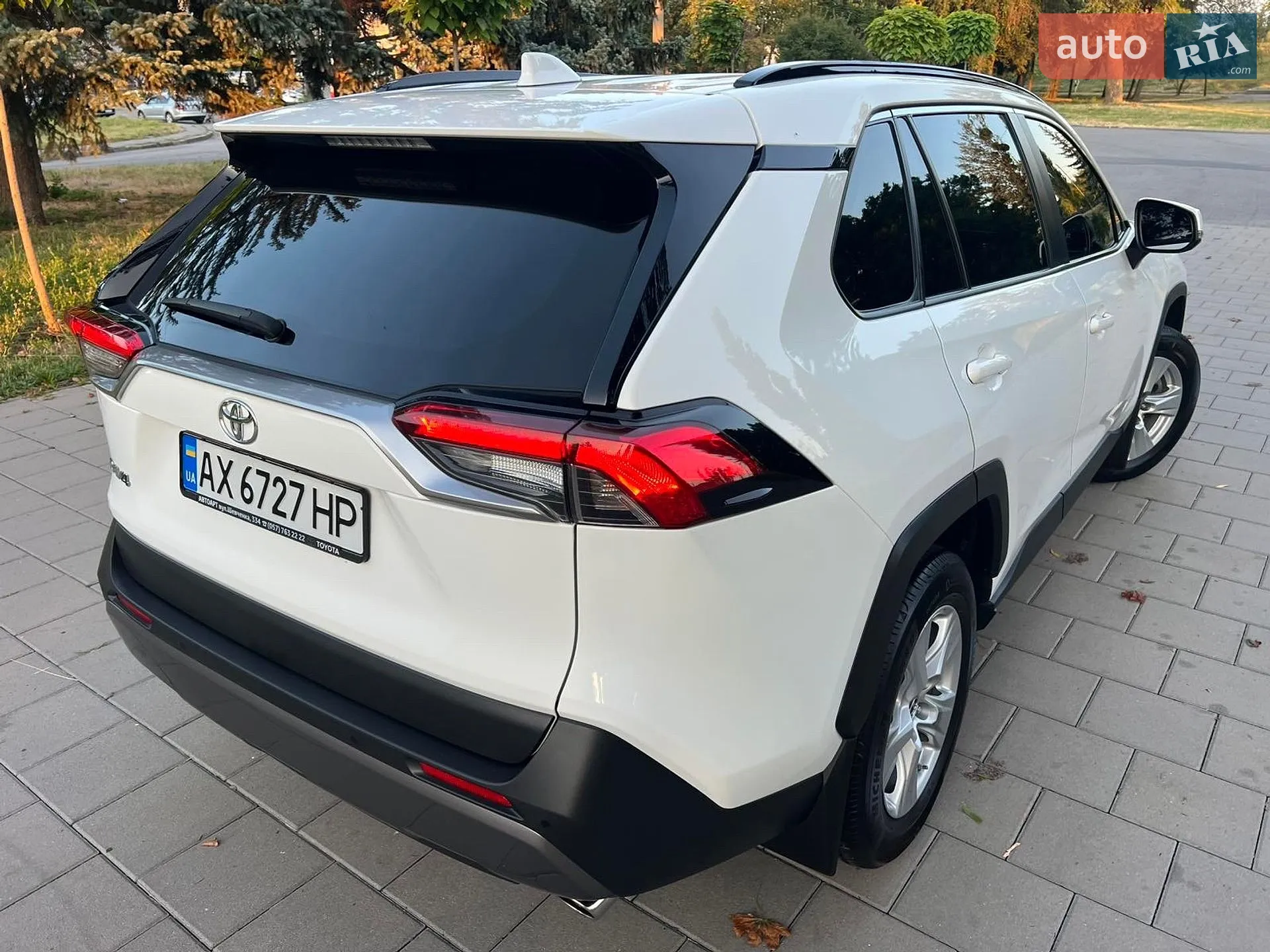 2019 Toyota RAV 4 - мініатюра 21