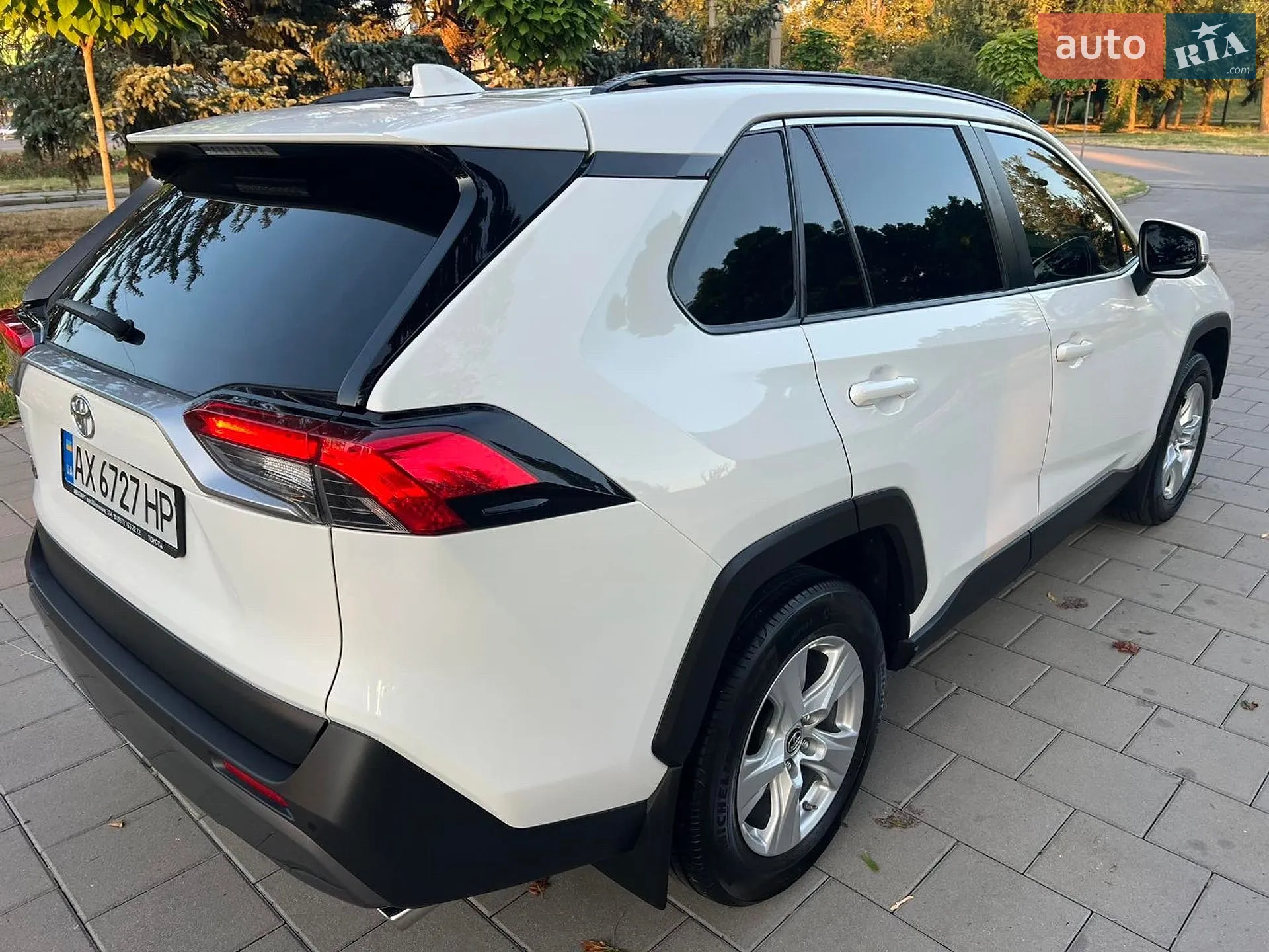 2019 Toyota RAV 4 - мініатюра 24